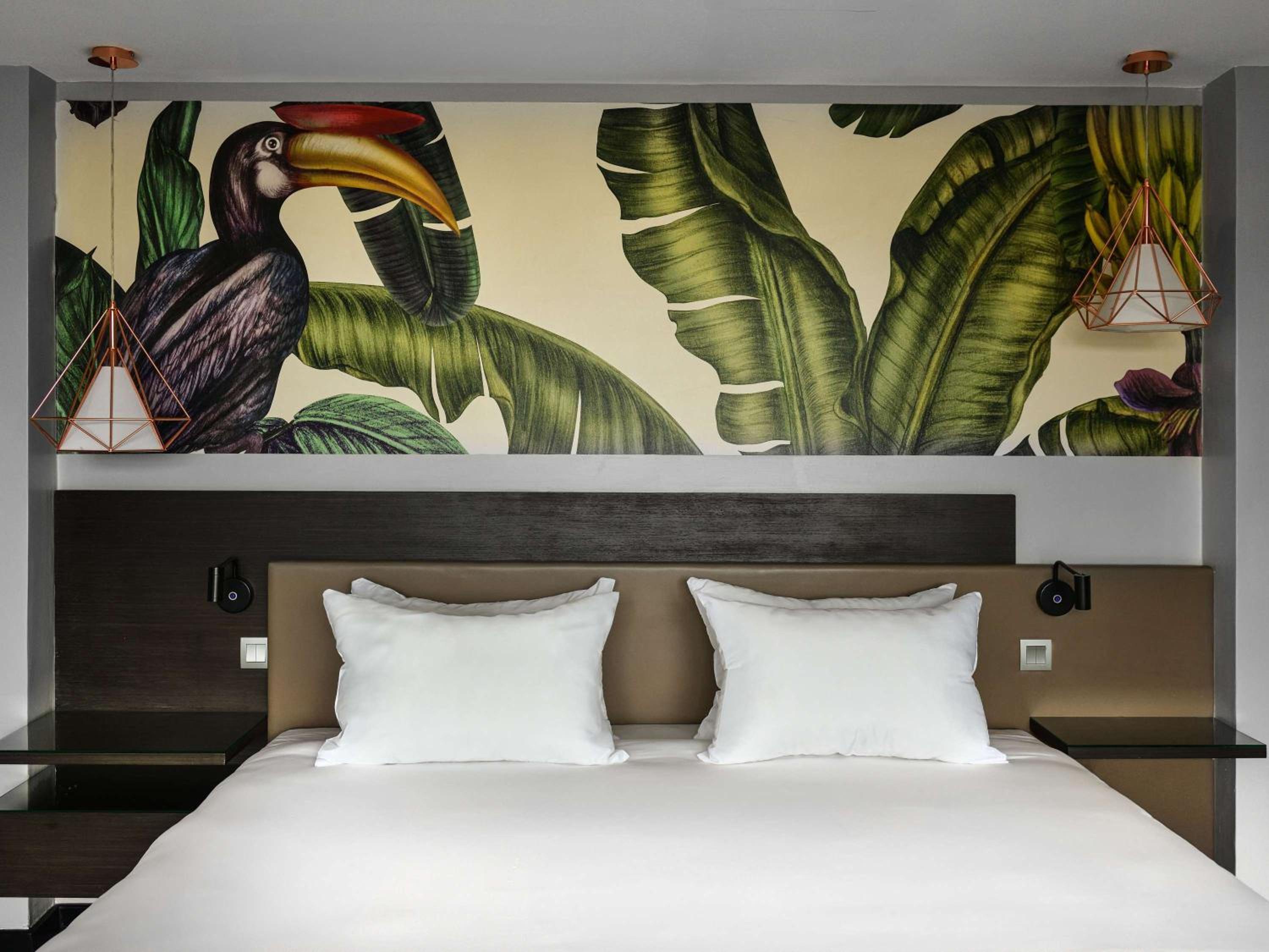 One-Bedroom Deluxe King Suite - Photo 1