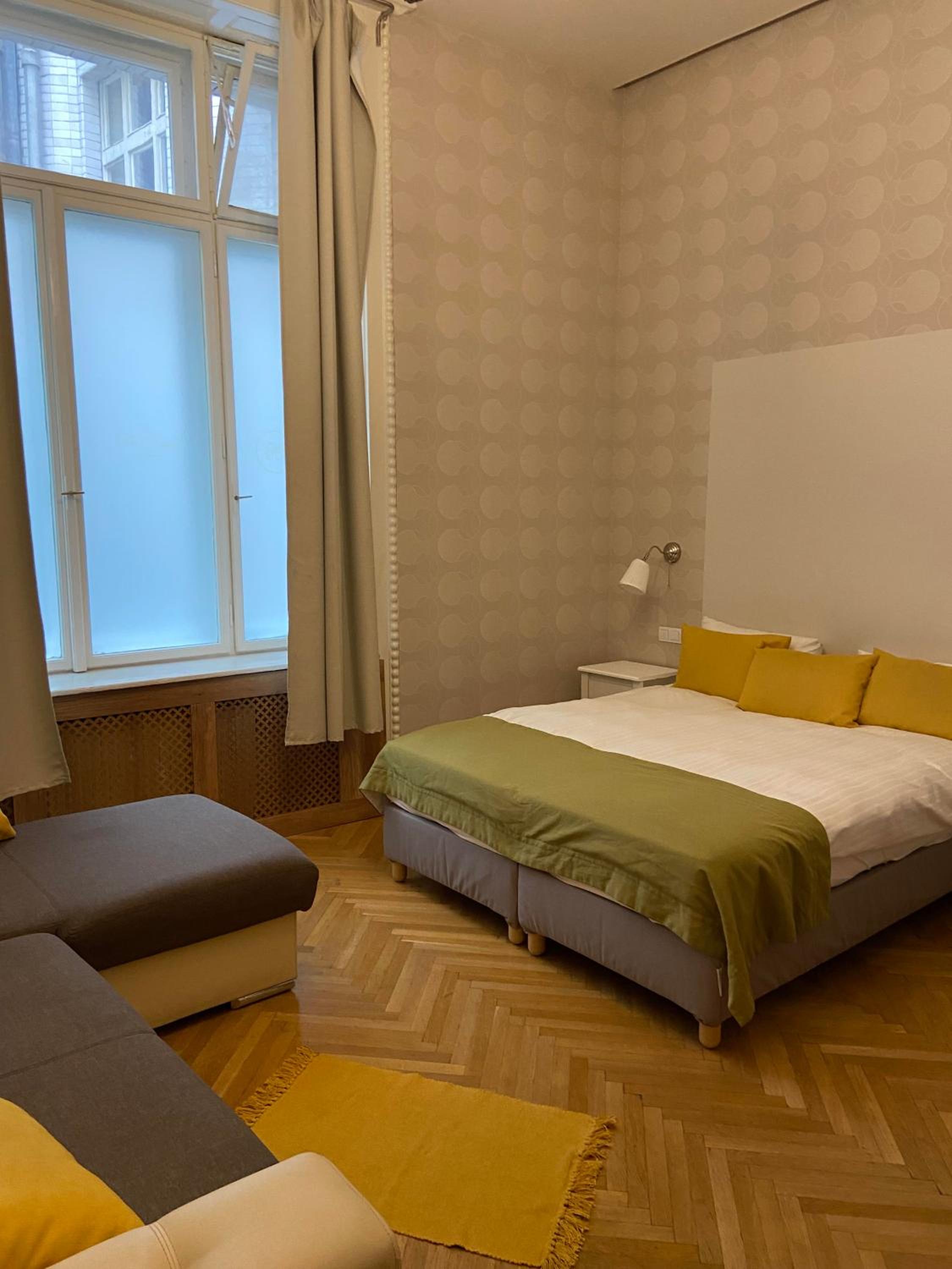 Standard Triple Room - Photo 21