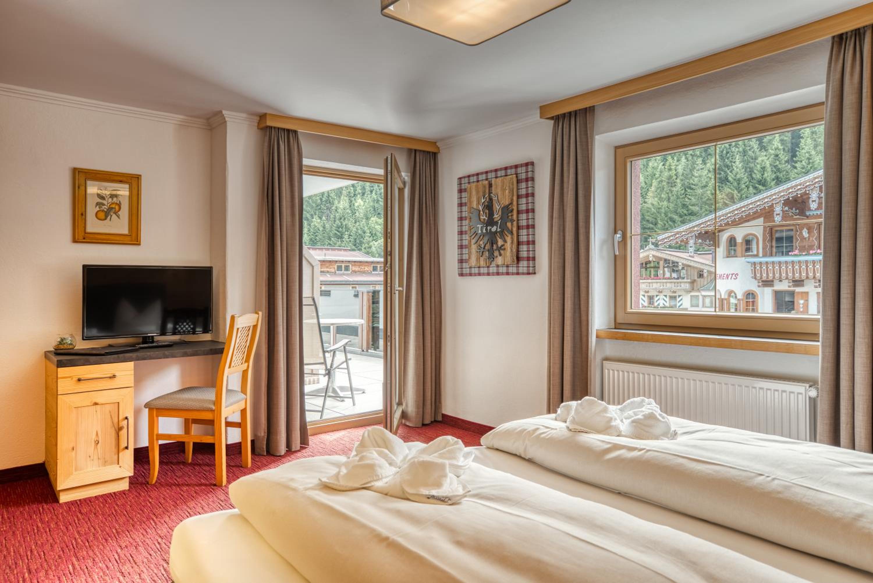Comfort Double Room with Balcony photo 1