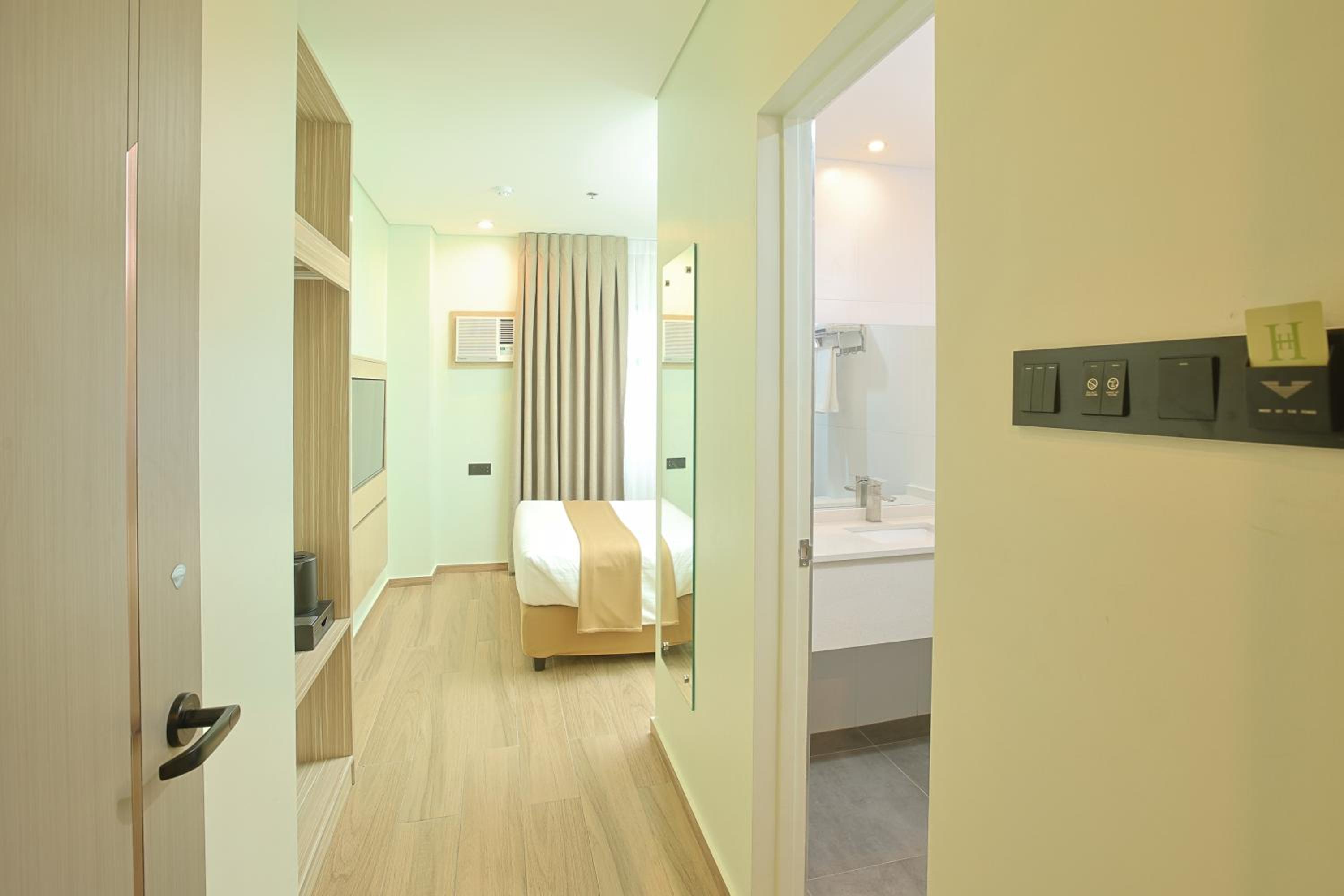 Standard Double Room - Photo 5