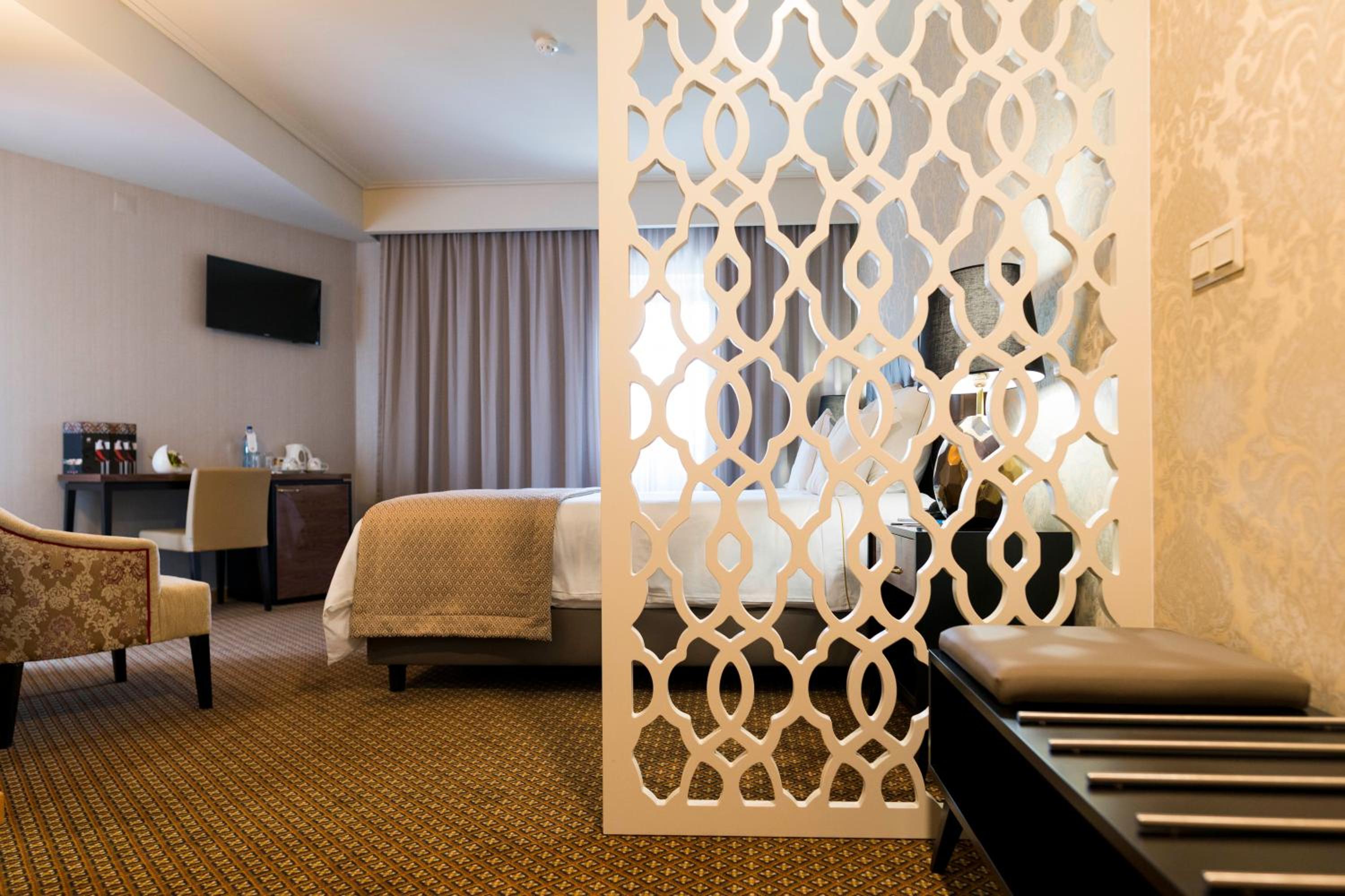 King Room with Spa Bath - Photo 1