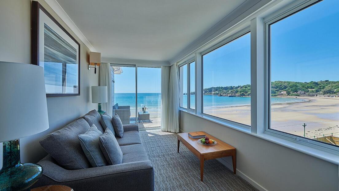 Suite with Sea View - Photo 3