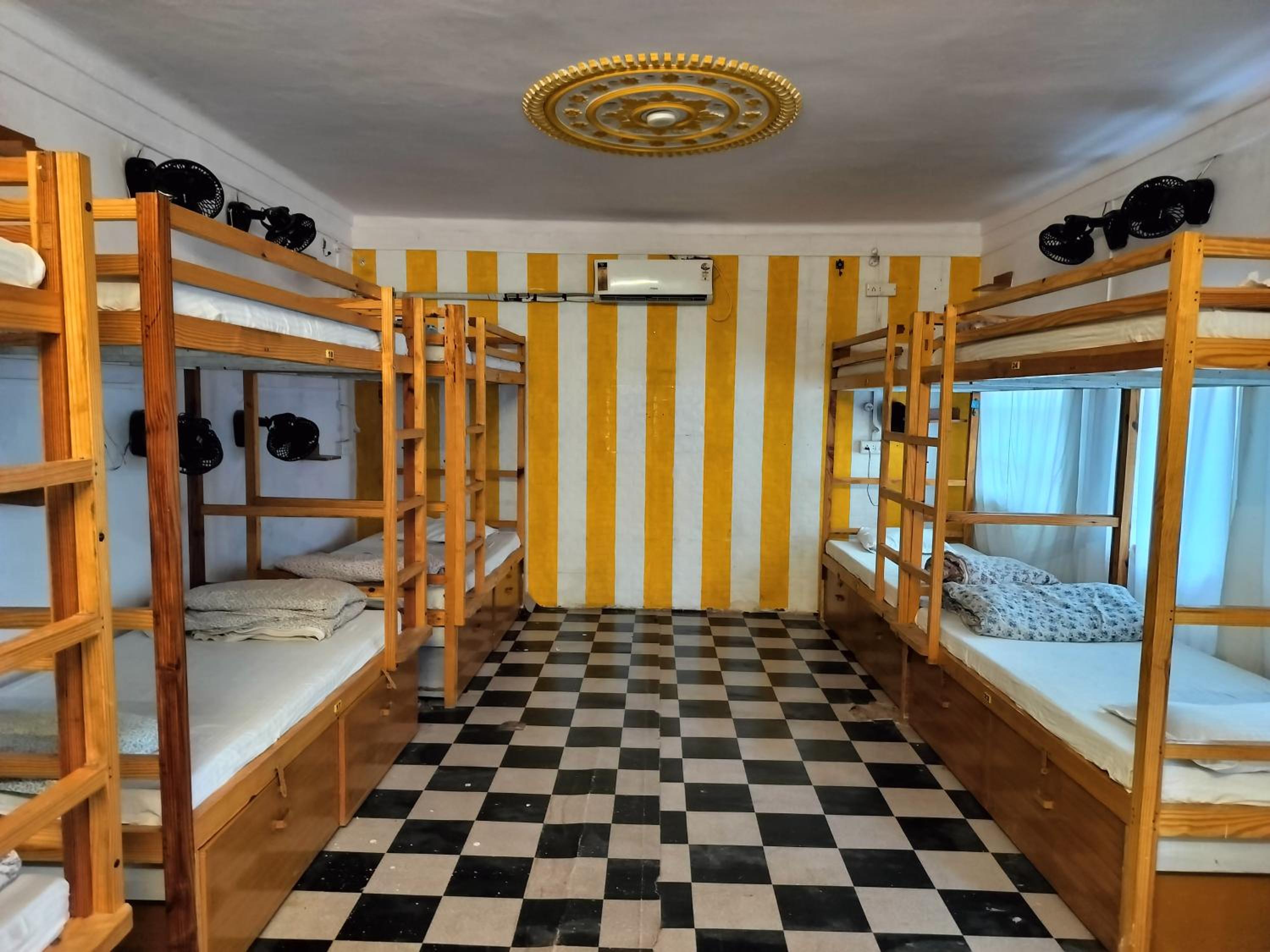 Bed In 4-Bed Mixed Dormitory Room photo 1