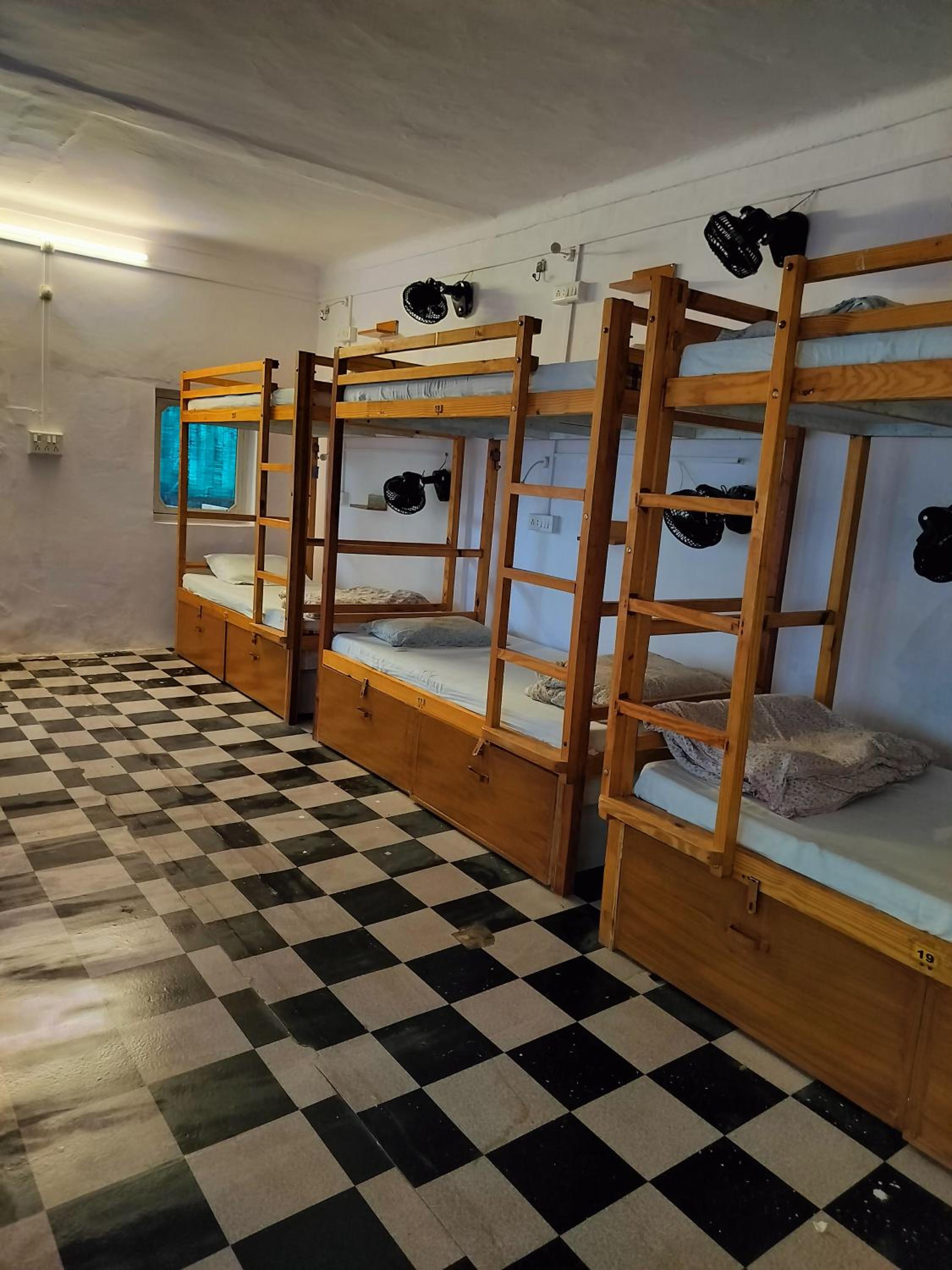 Bed In 10-Bed Mixed Dormitory Room photo 3