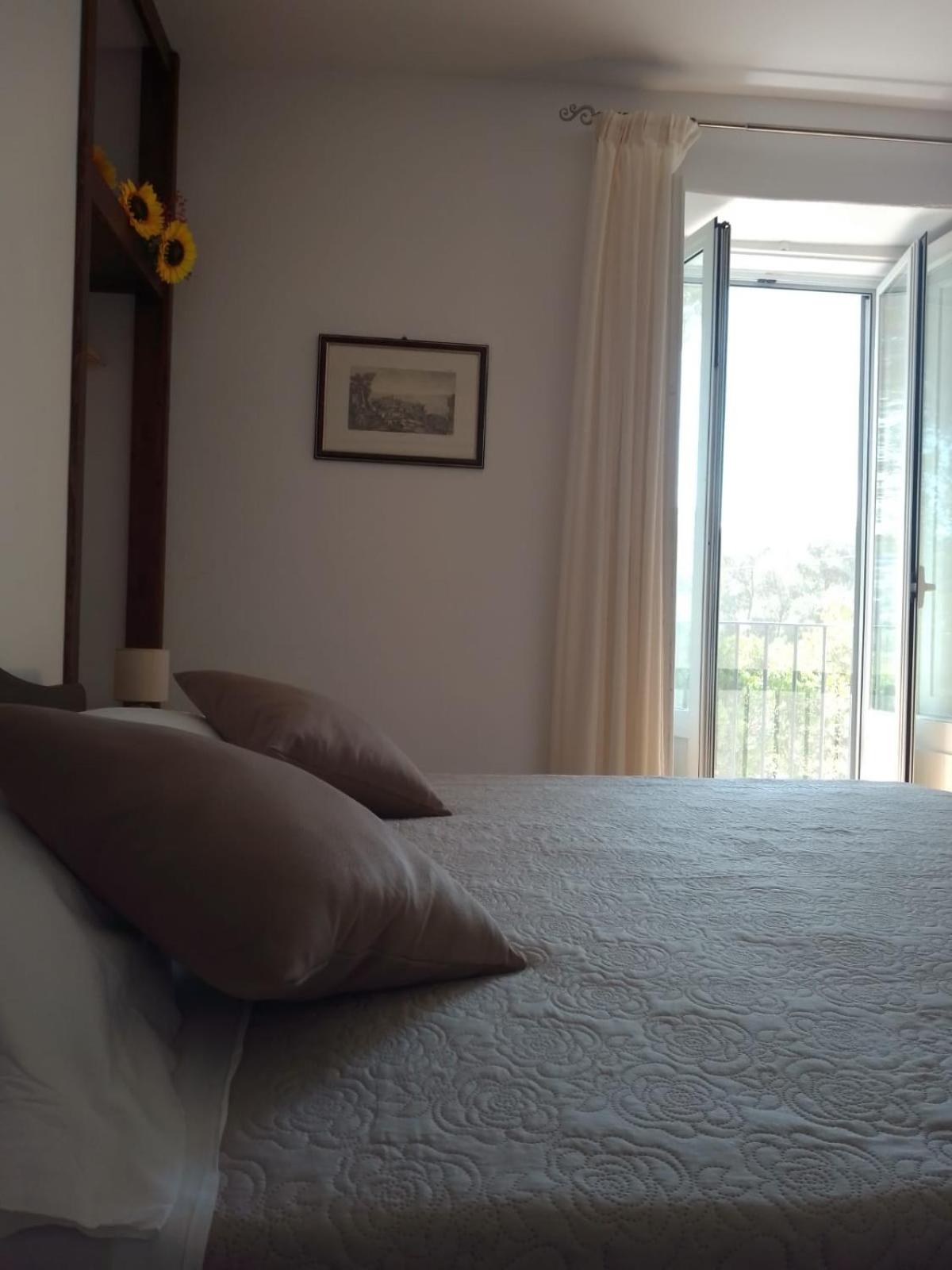 Double Room - Photo 33