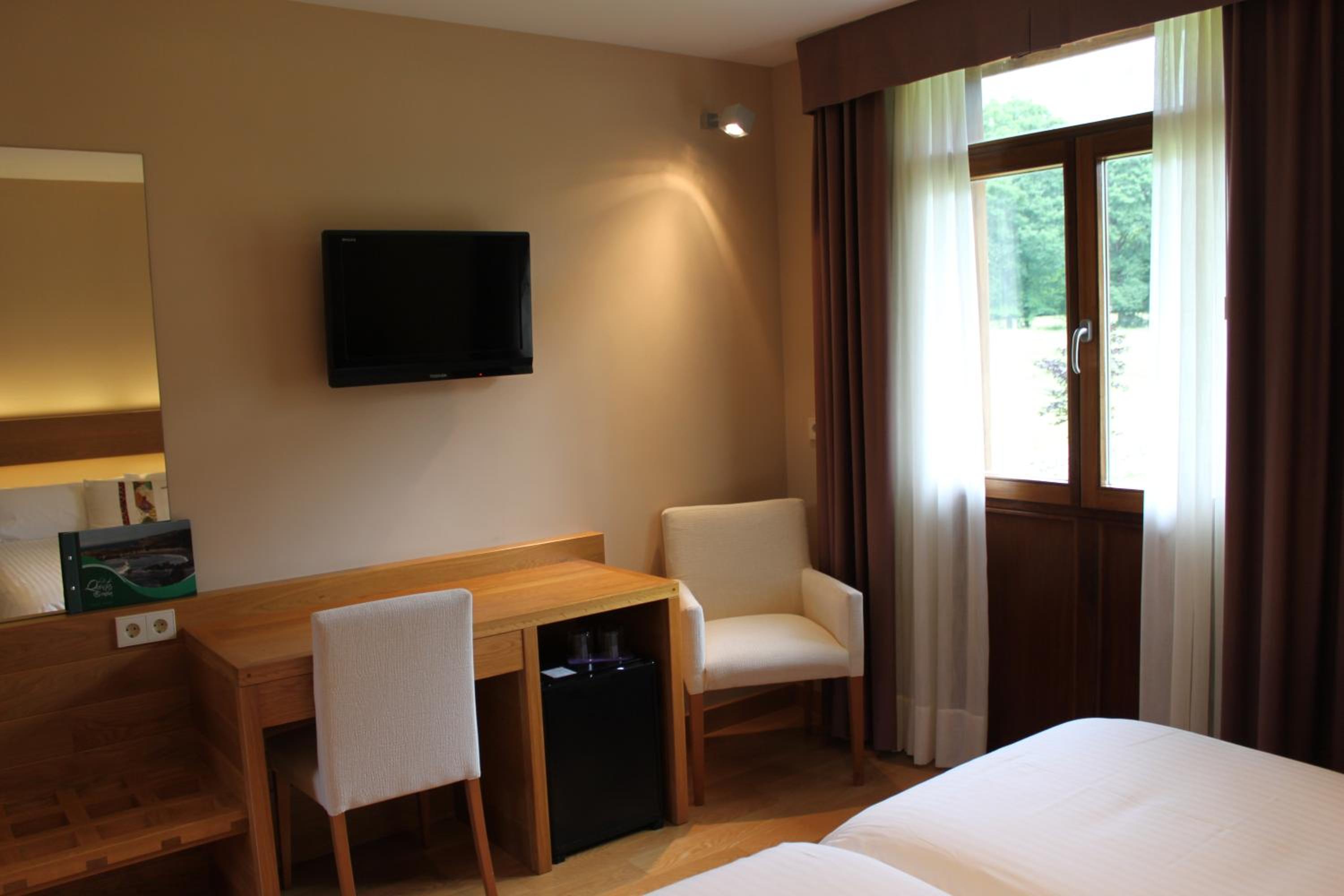 Double or Twin Room - Photo 17