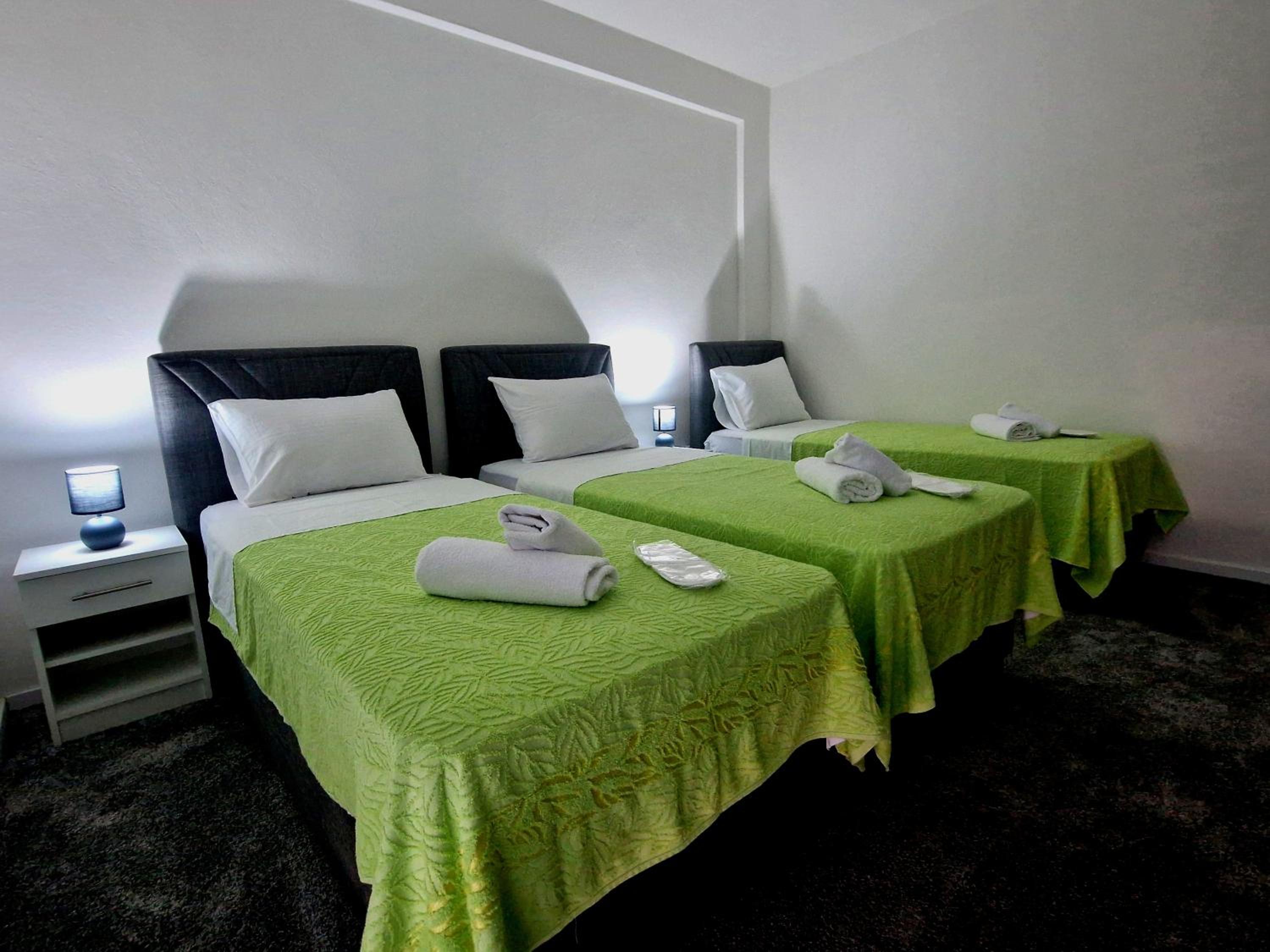 Deluxe Triple Room