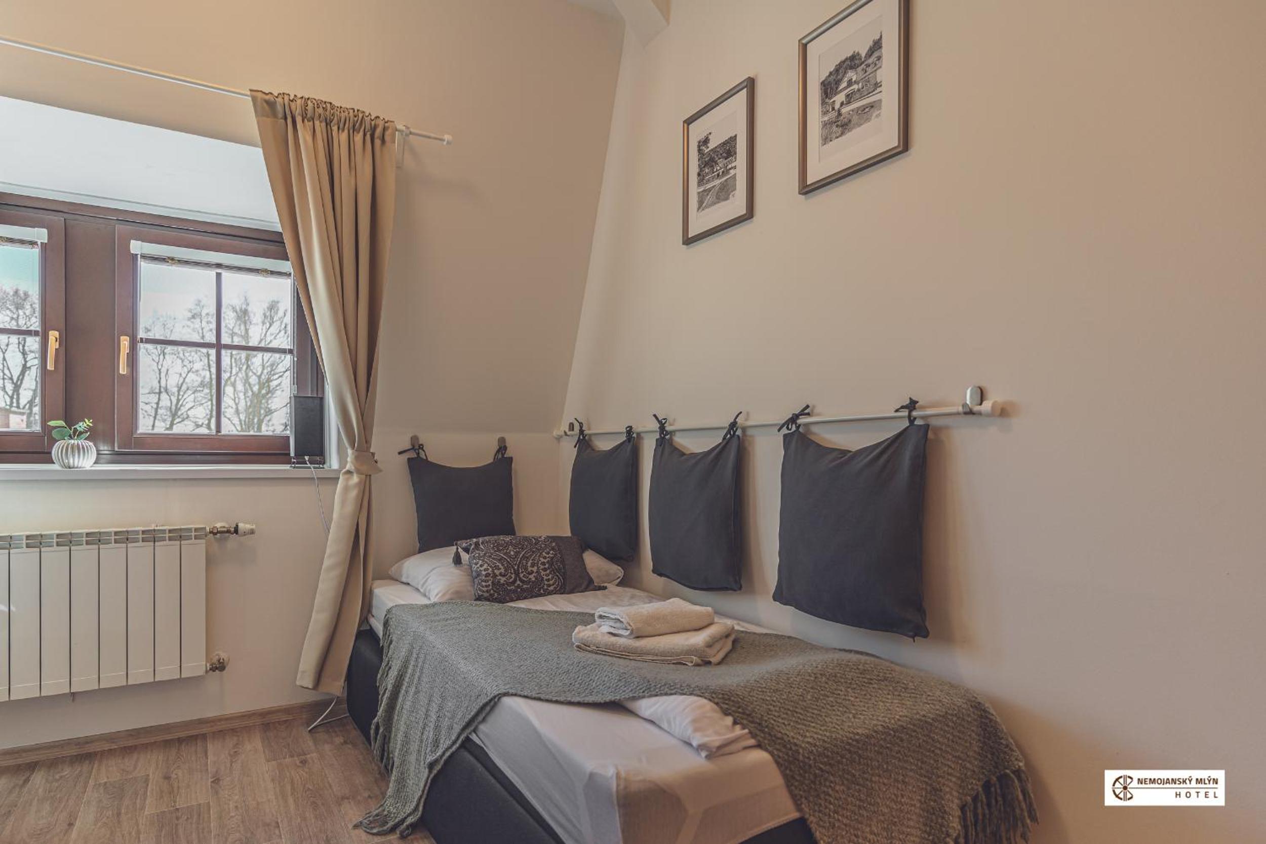 Single Room photo 3