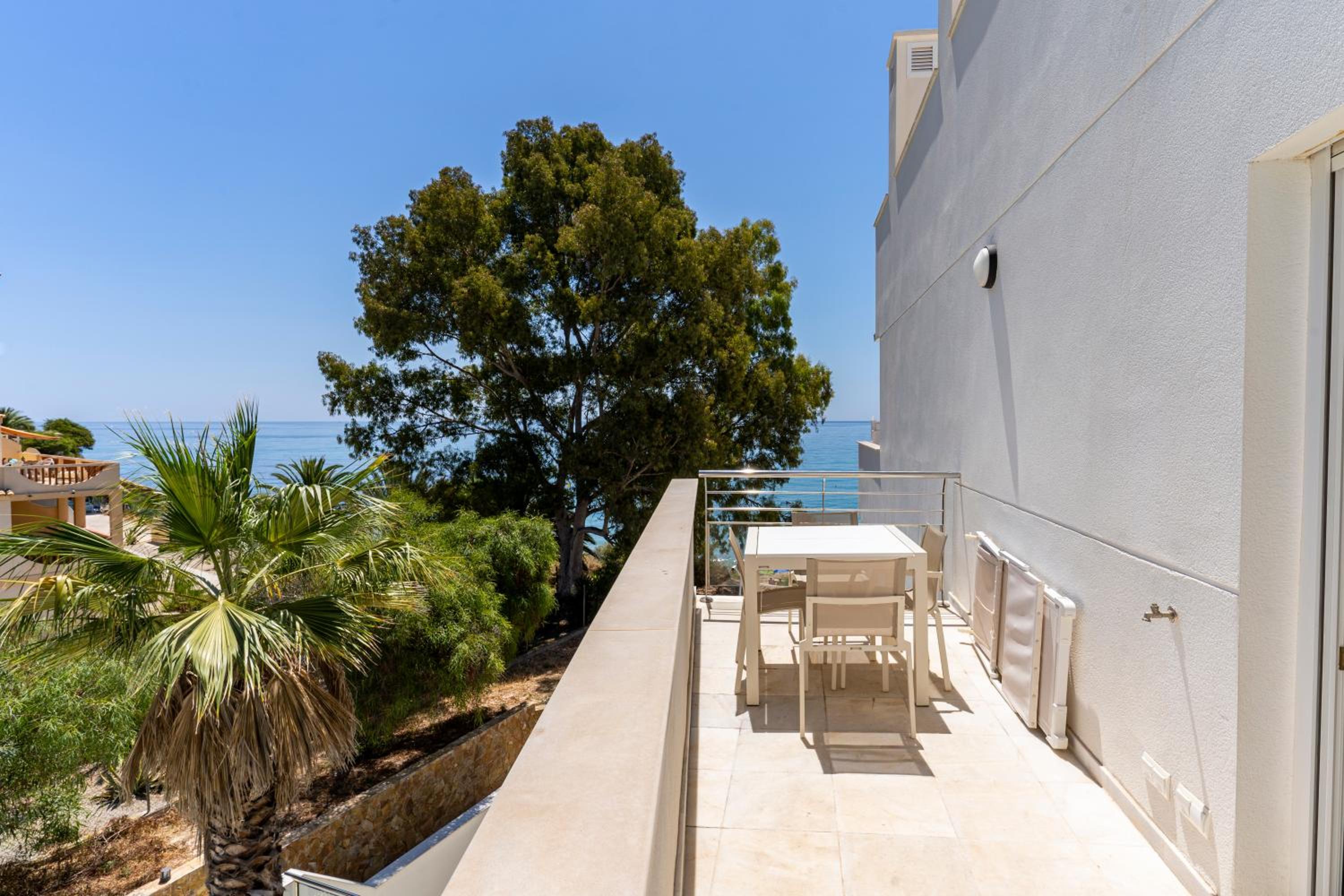 Apartamento de lujo de una habitación con balcón o terraza Apartamento de lujo de una habitación con balcón o terraza