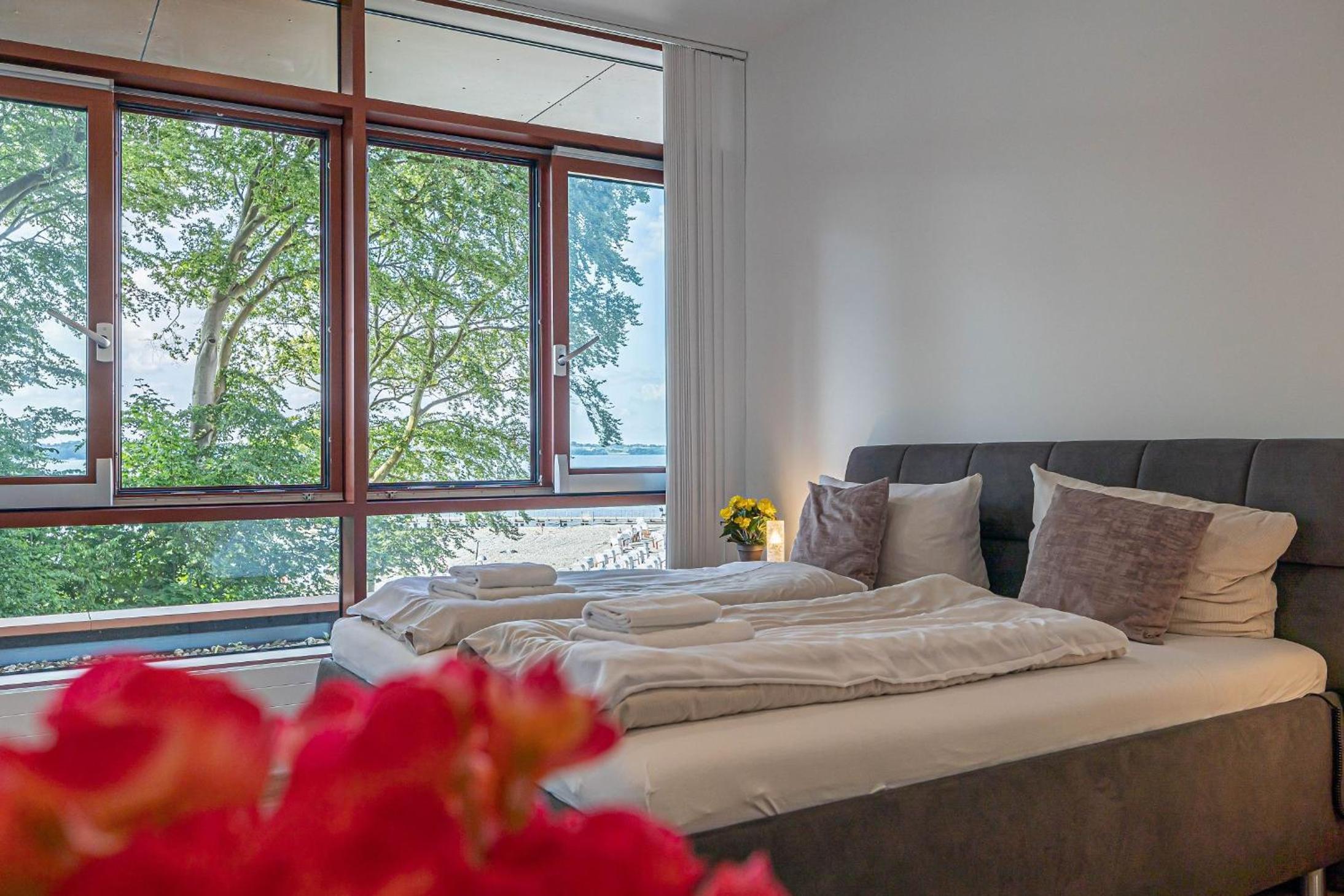 Apartment with Sea View photo 2