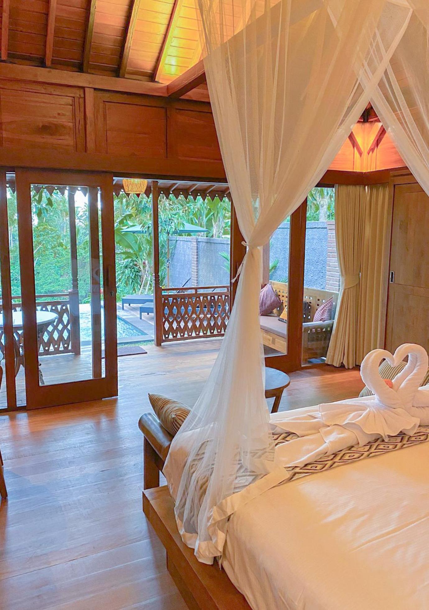 Villa with Private Pool - Photo 1