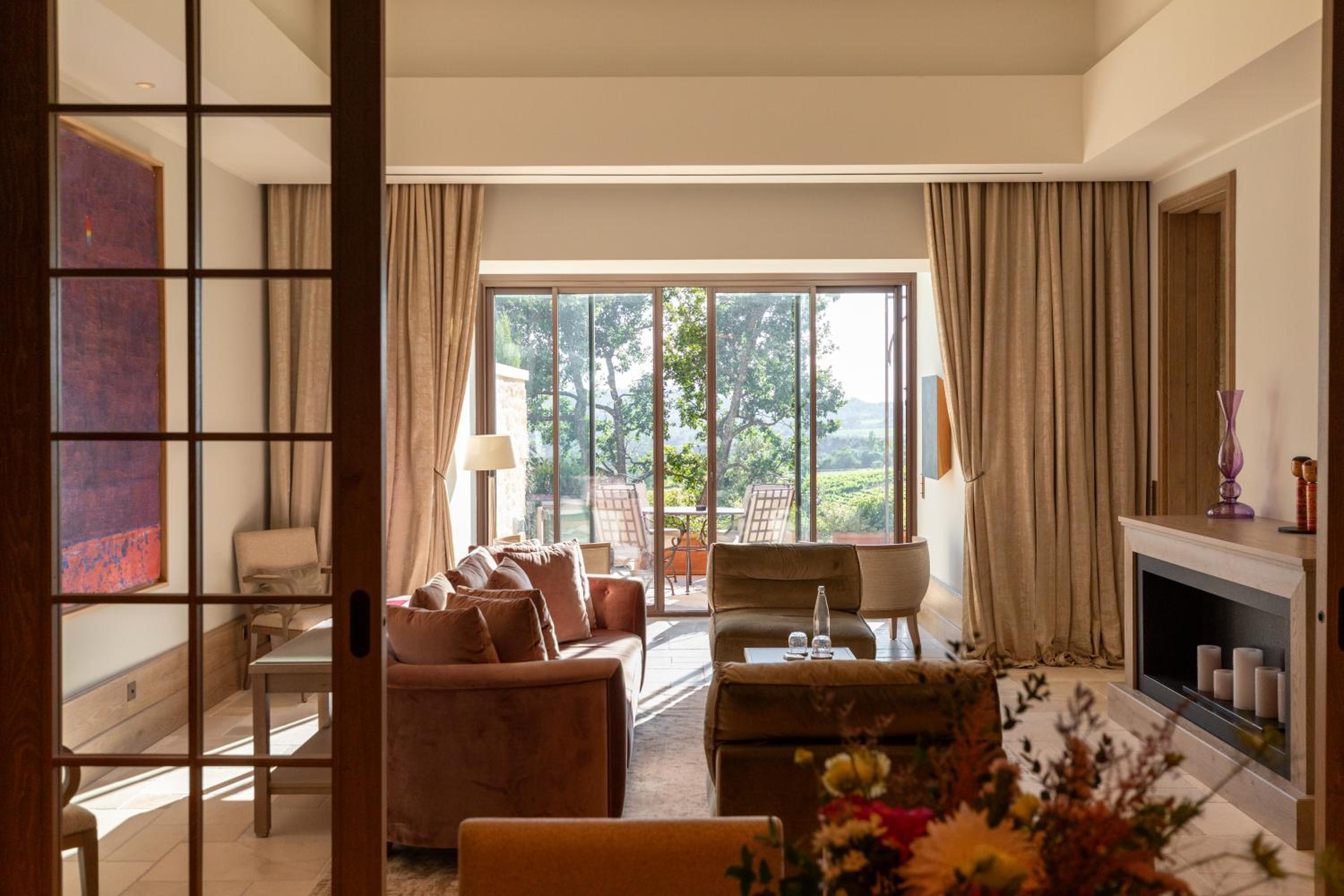 Suite with Hot Tub