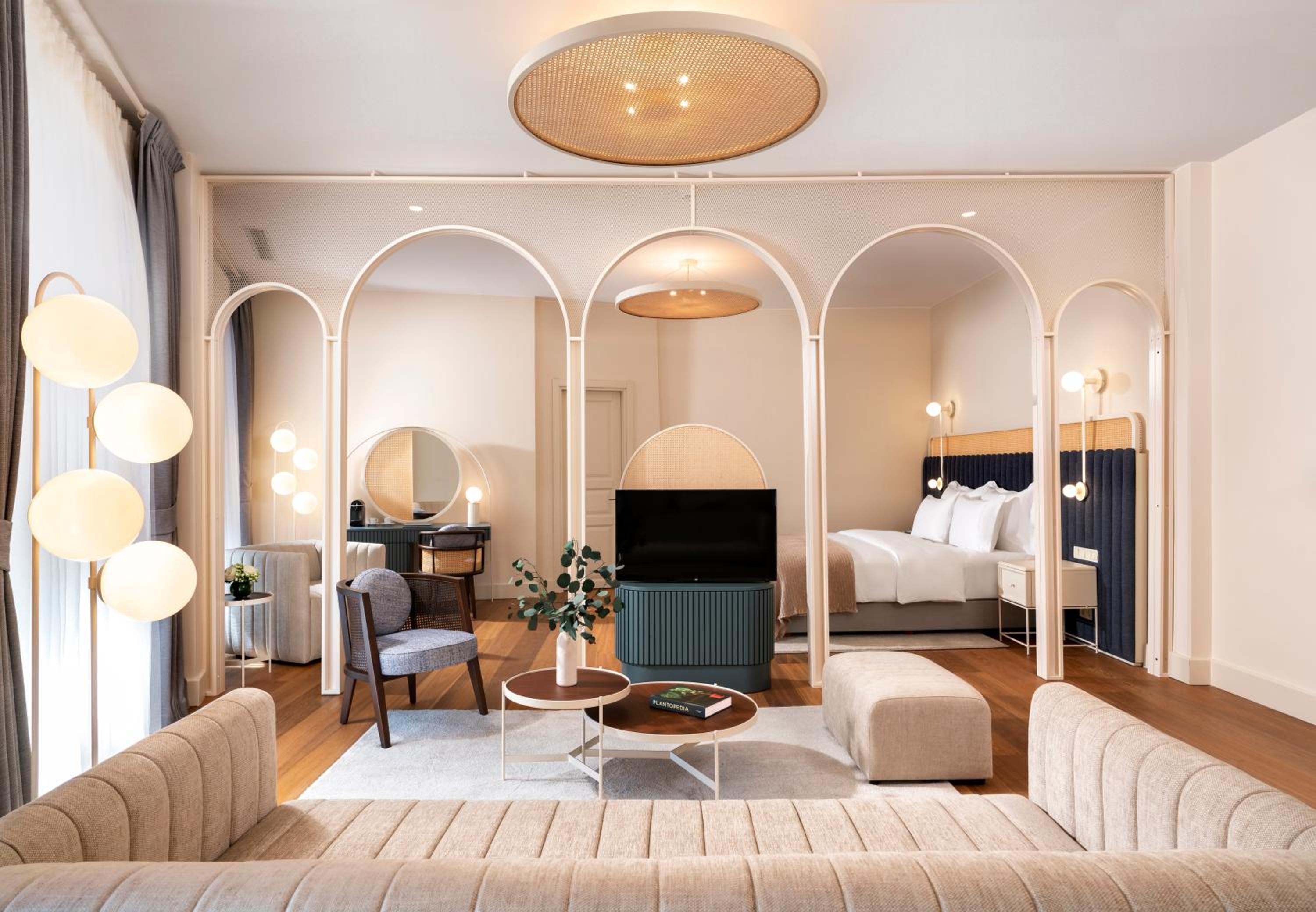 Suite with Hot Tub