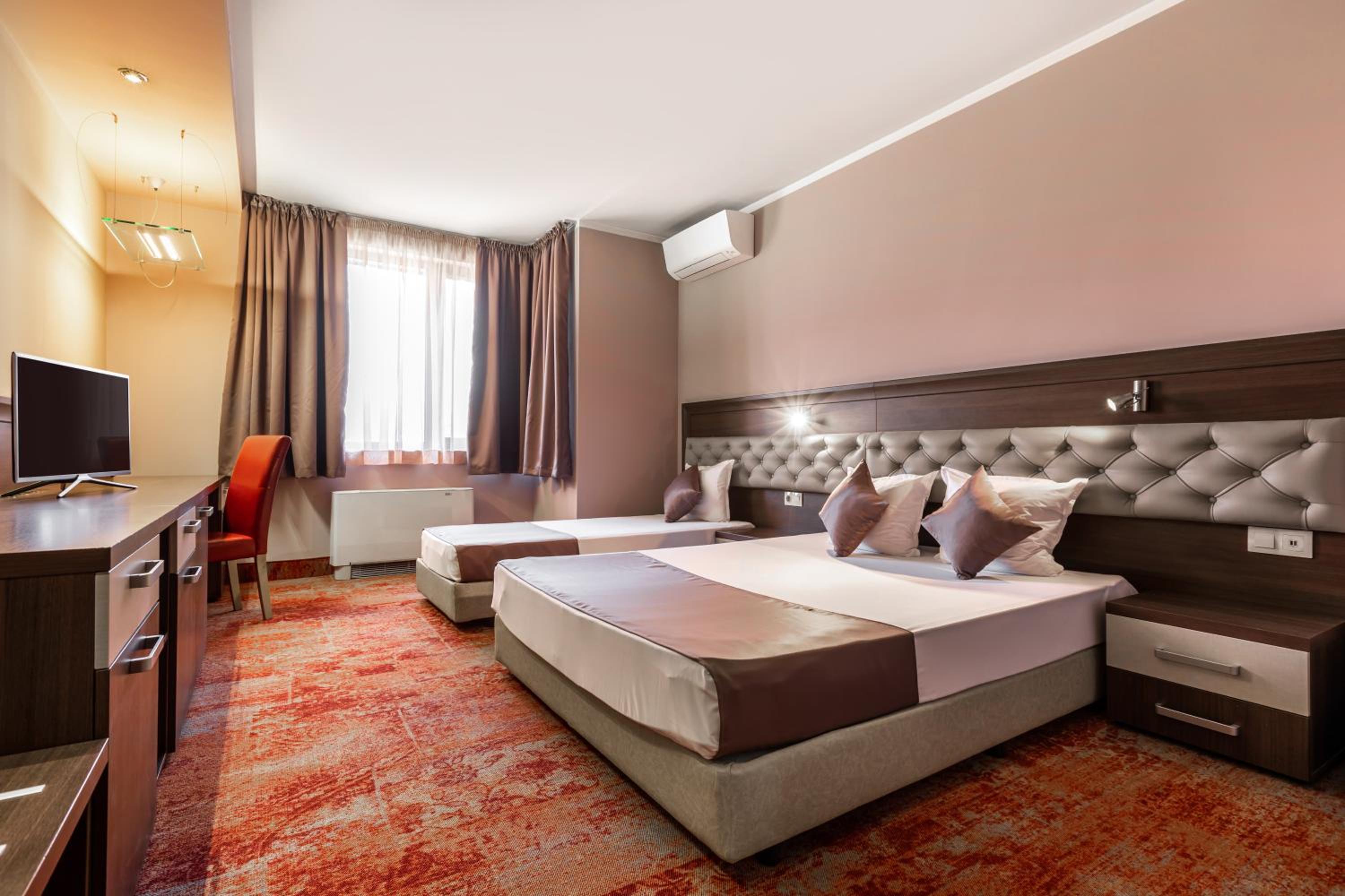 Standard Triple Room photo 2