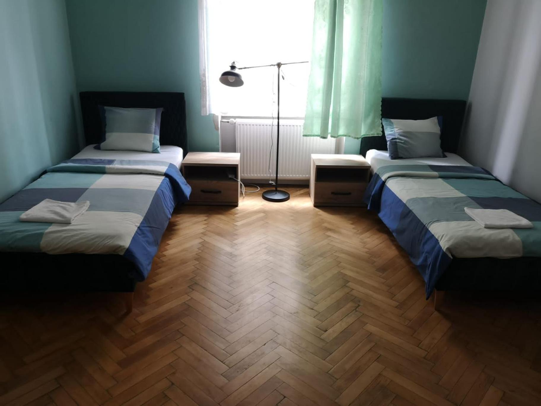 Twin Room - Photo 1