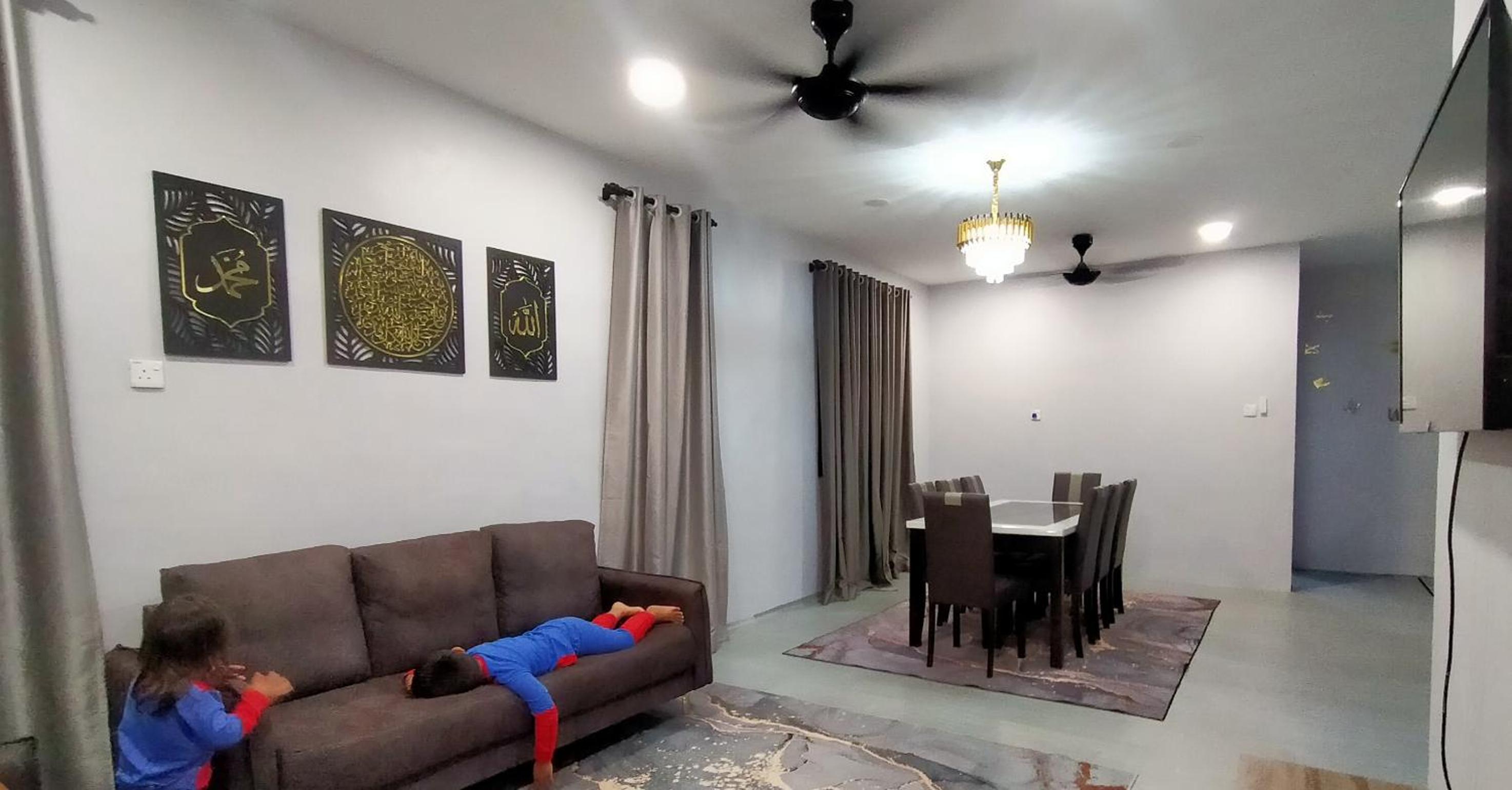 Three-Bedroom House photo 1