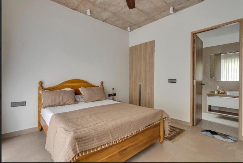 Three-Bedroom Villa photo 1