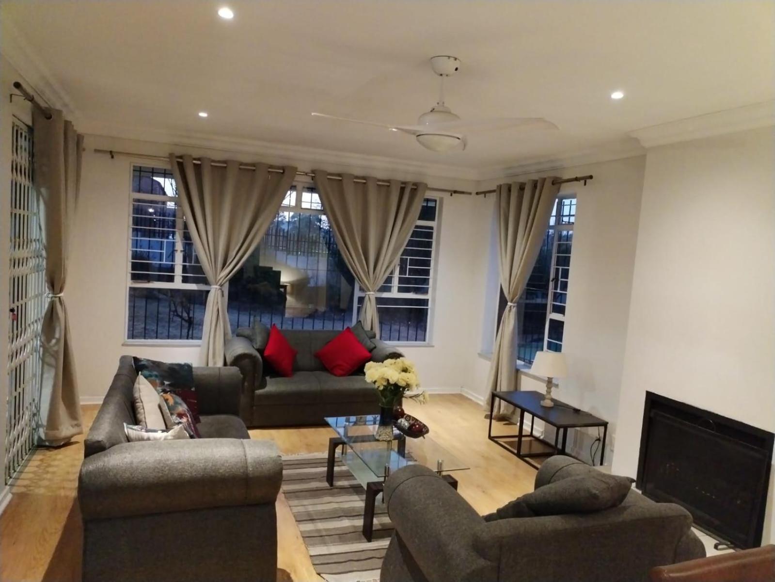 Deluxe Family Room photo 2