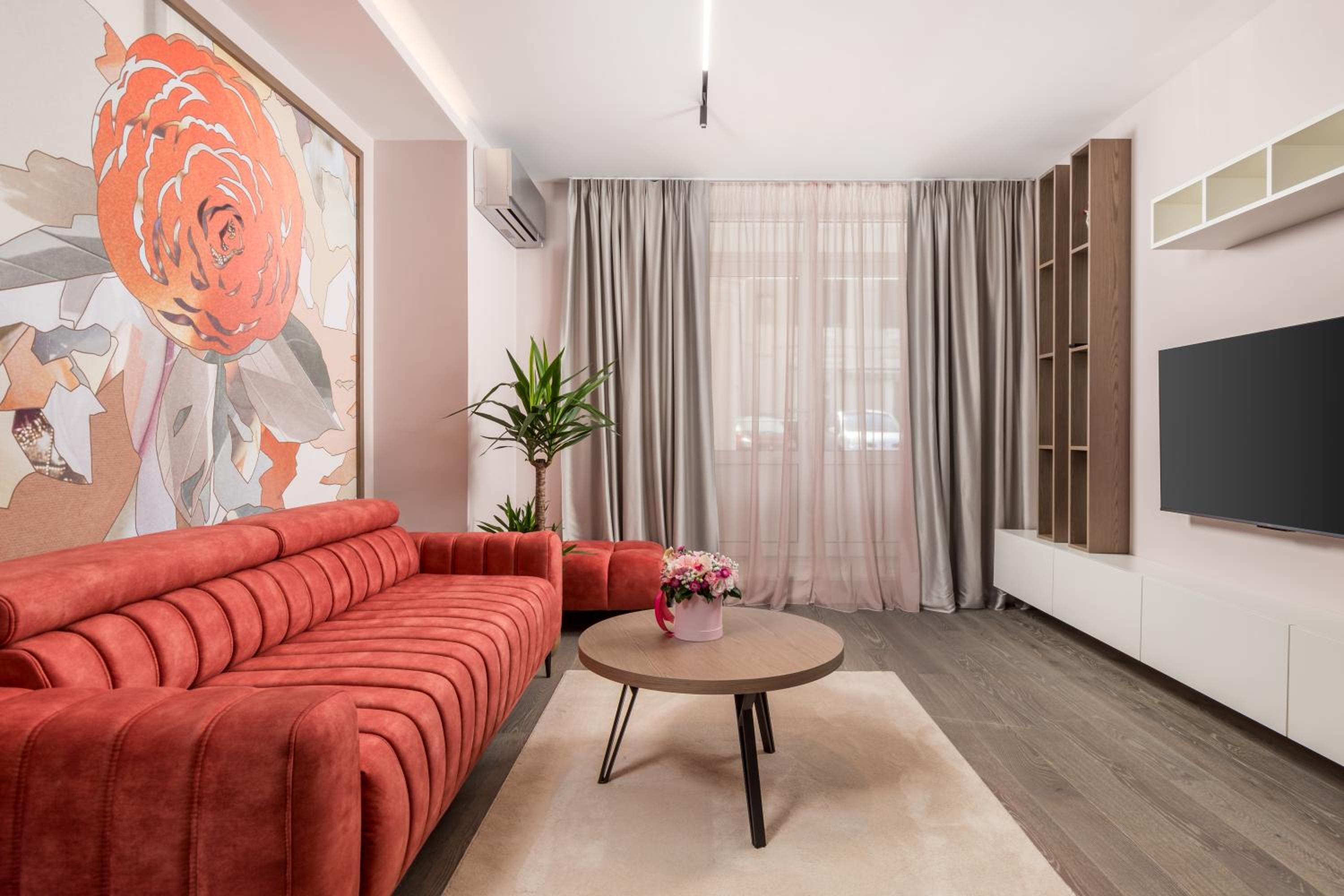 Apartment with Terrace - Photo 5
