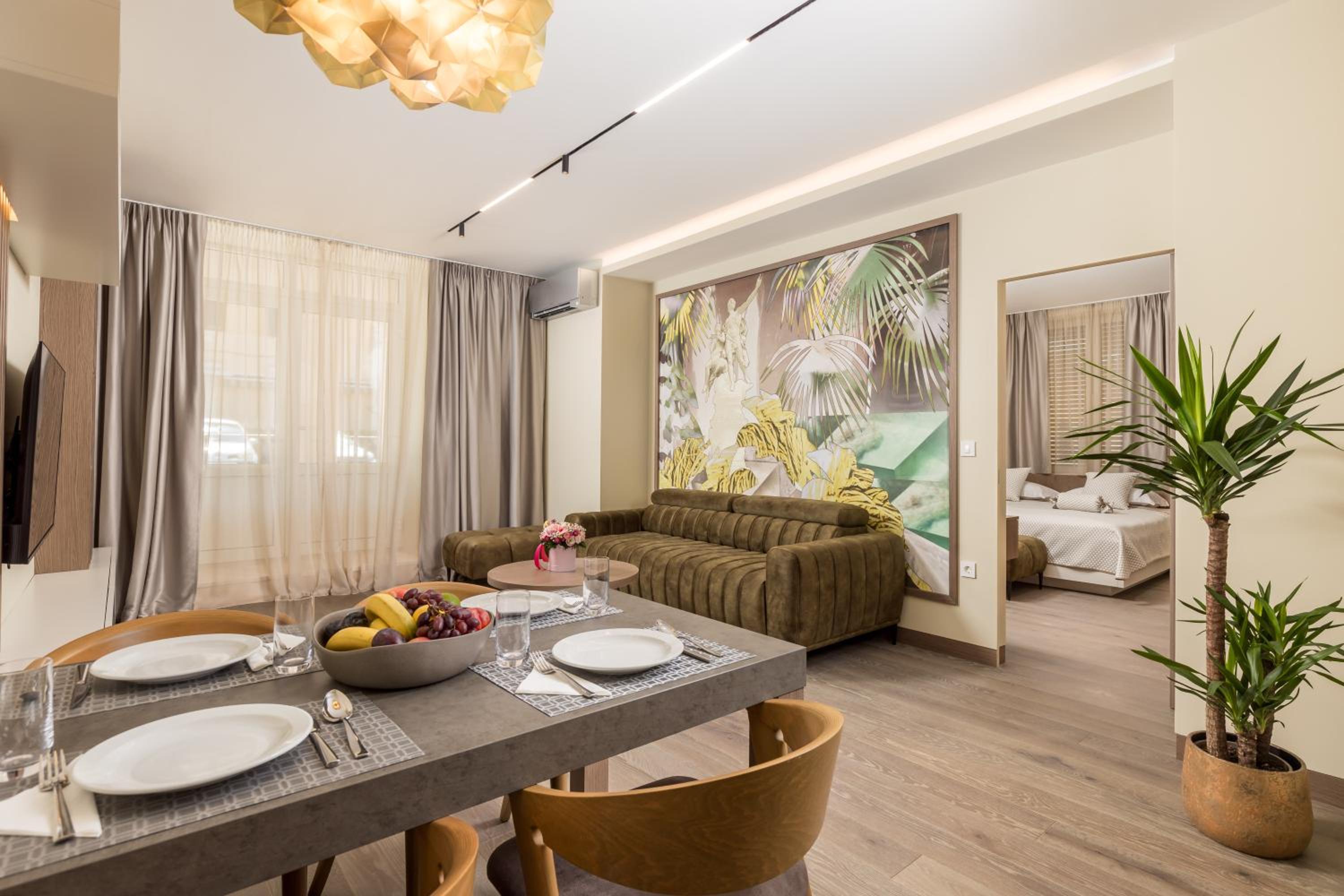 Apartment with Terrace - Photo 1