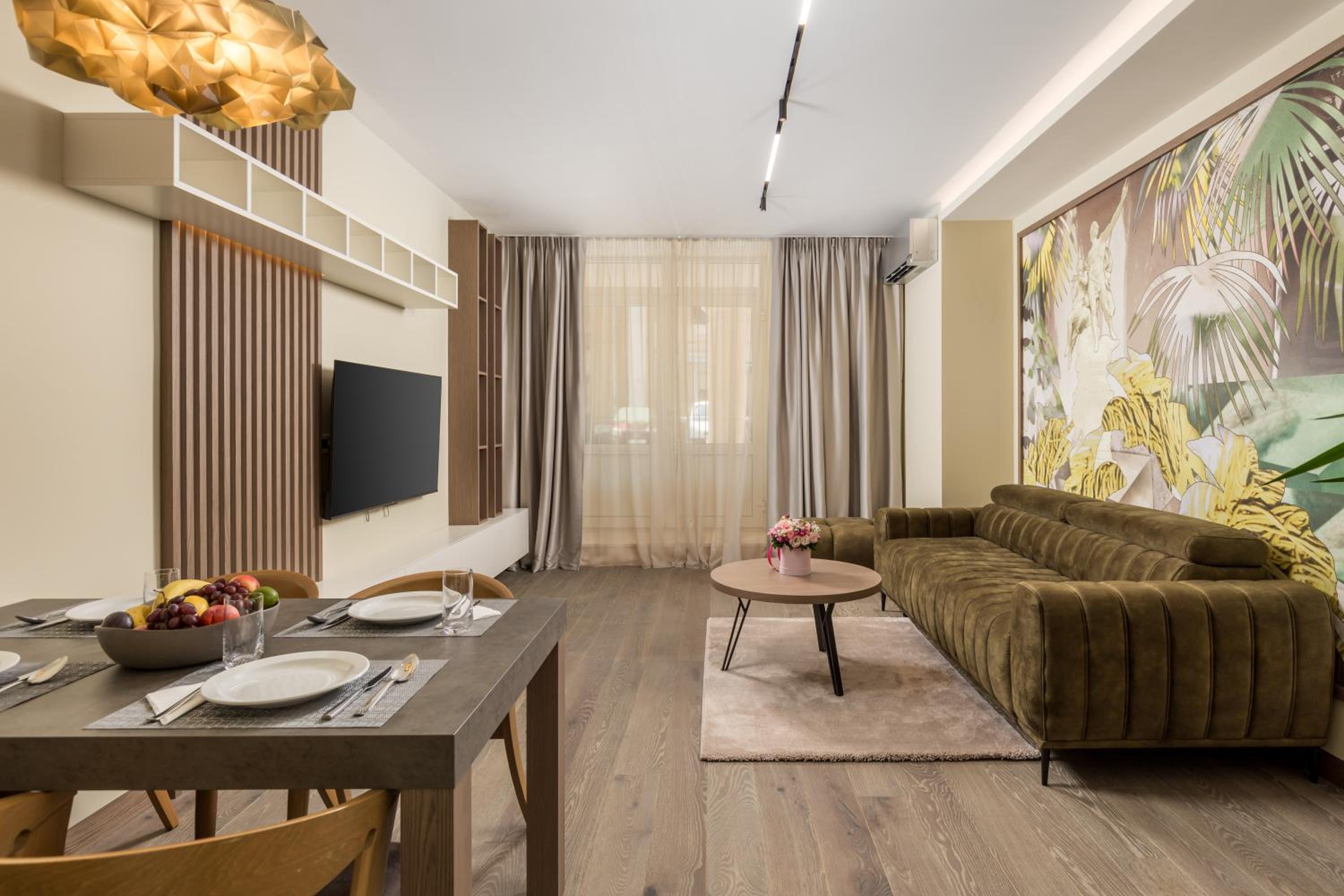 Apartment with Terrace - Photo 12