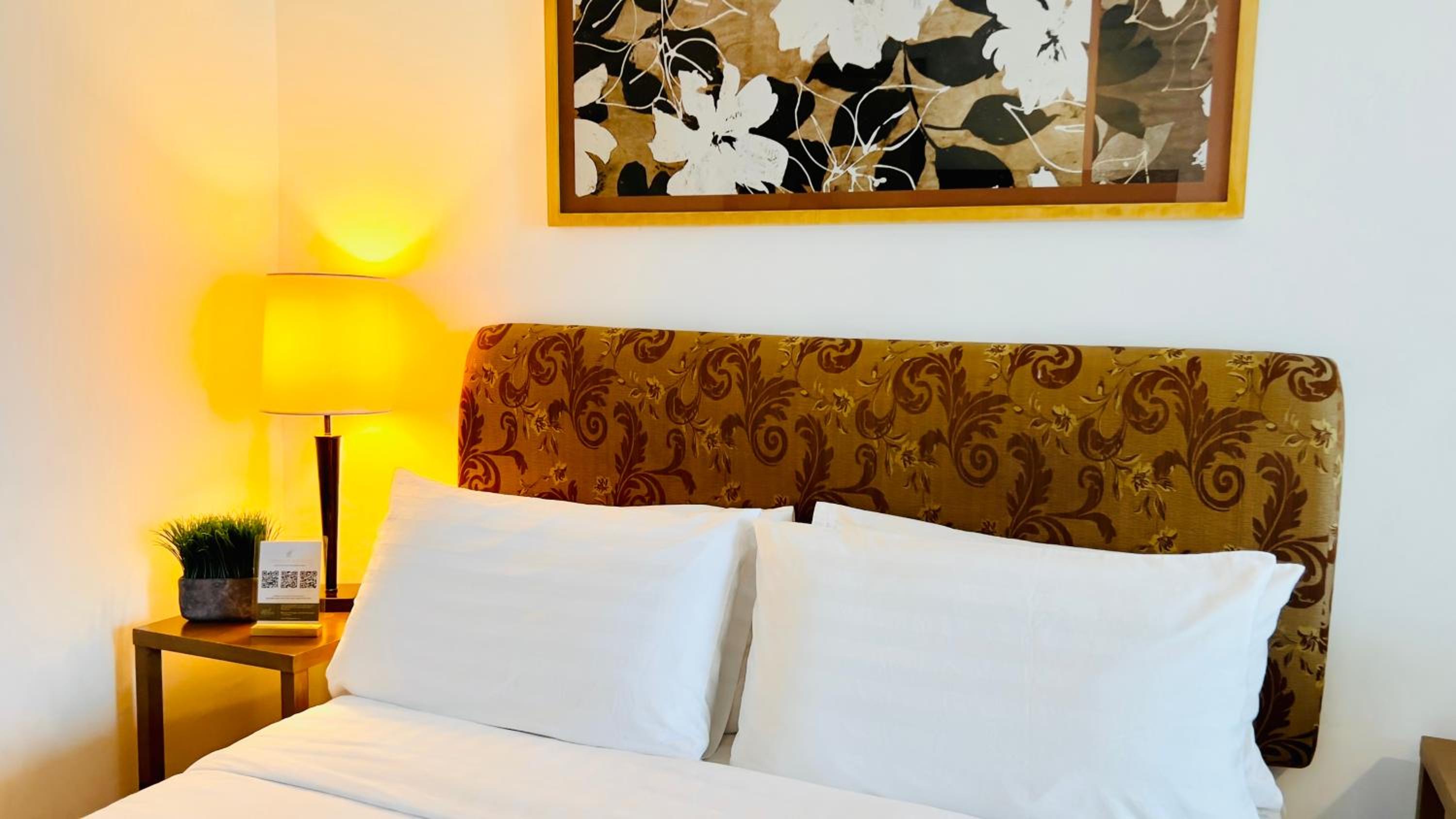 Deluxe Double or Twin Room - Photo 2