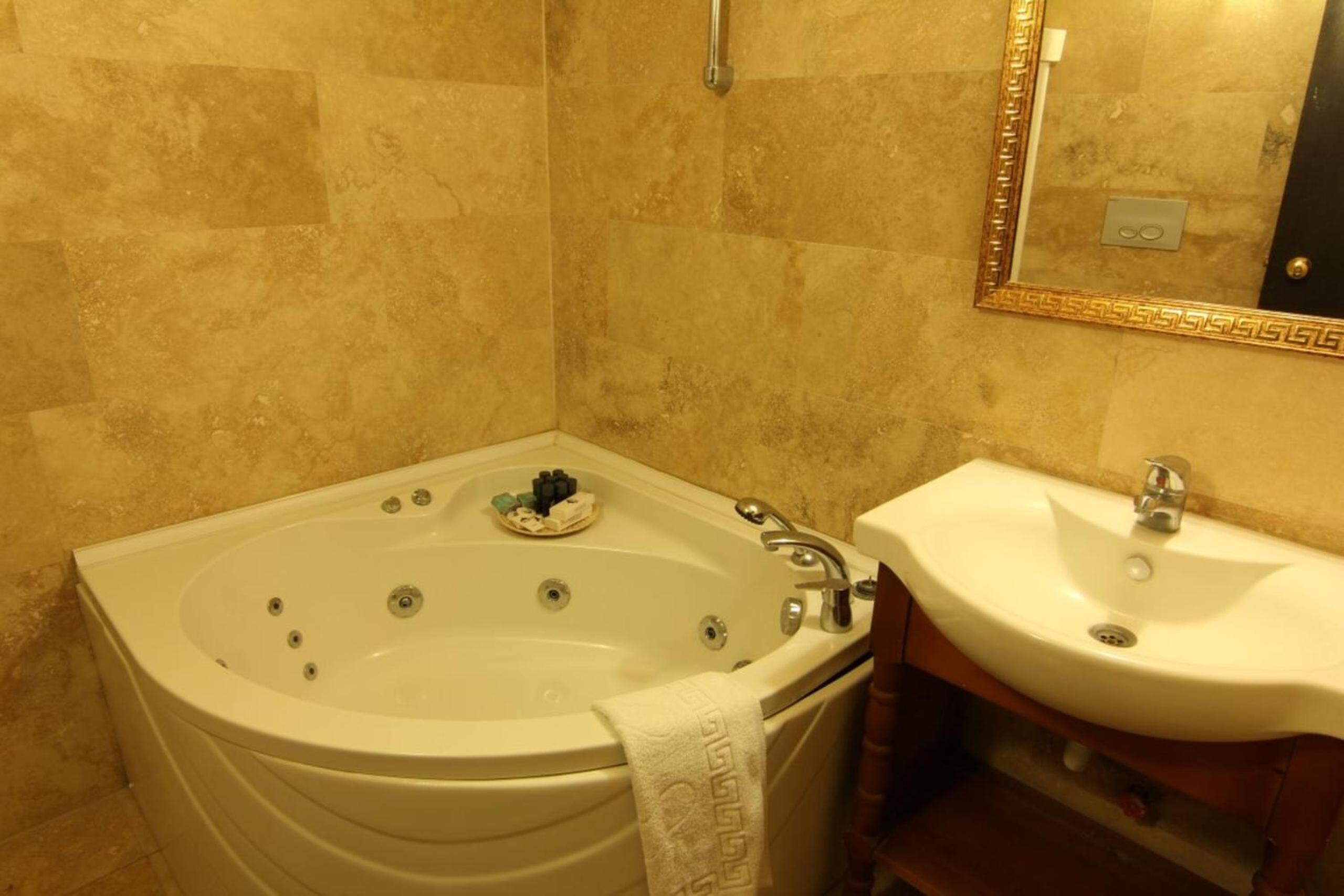 King Suite photo 3