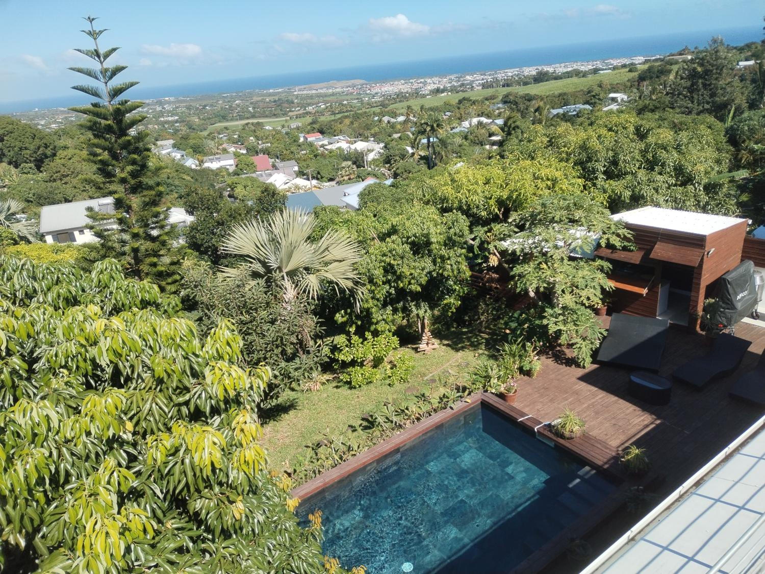 Villa photo 2