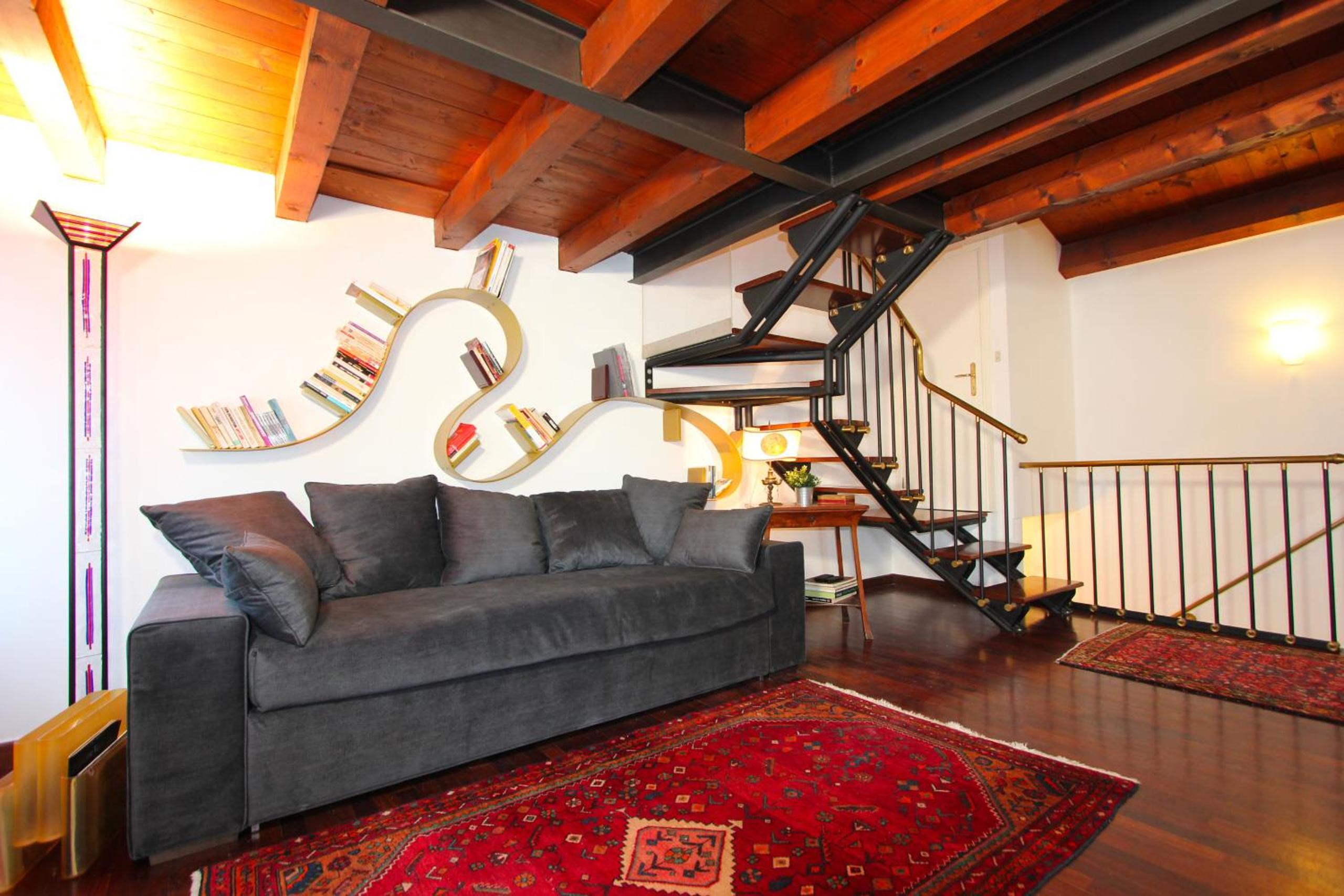 One-Bedroom Apartment with View photo 1