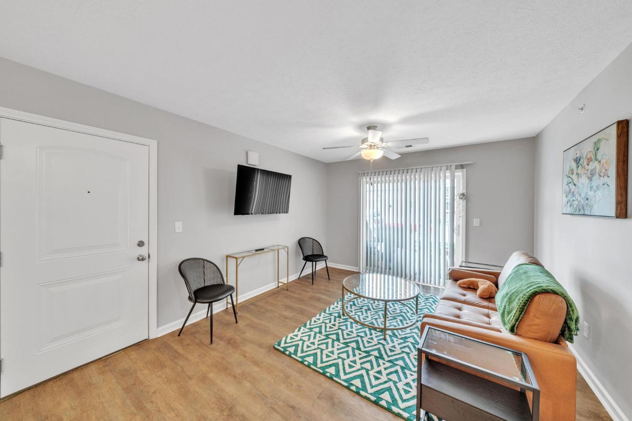 Apartment photo 1