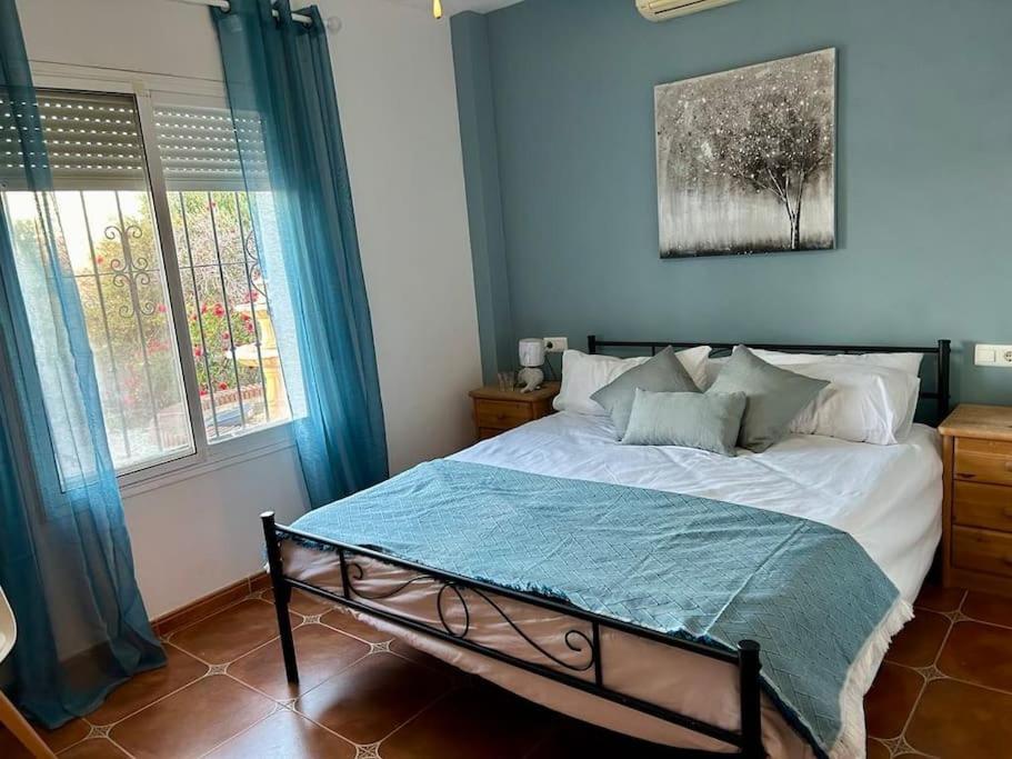 Villa de Tres Habitaciones