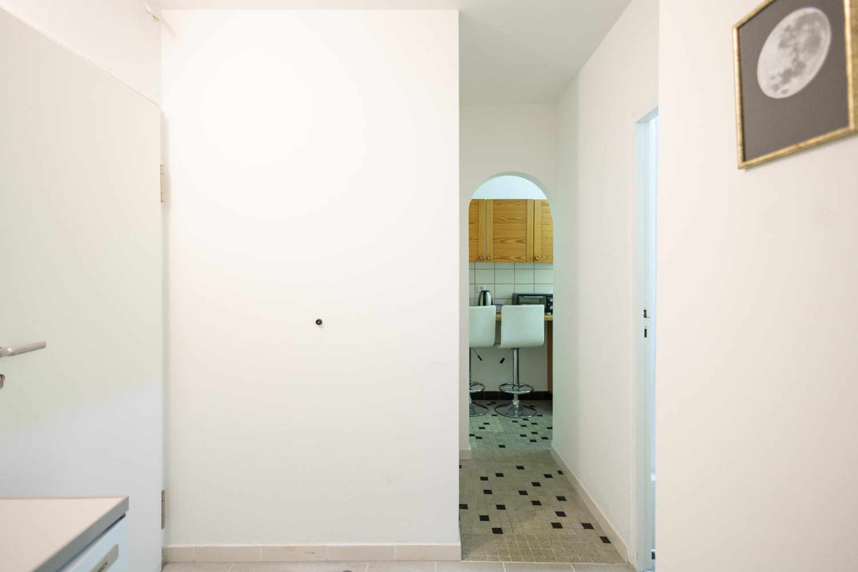 Apartment photo 2