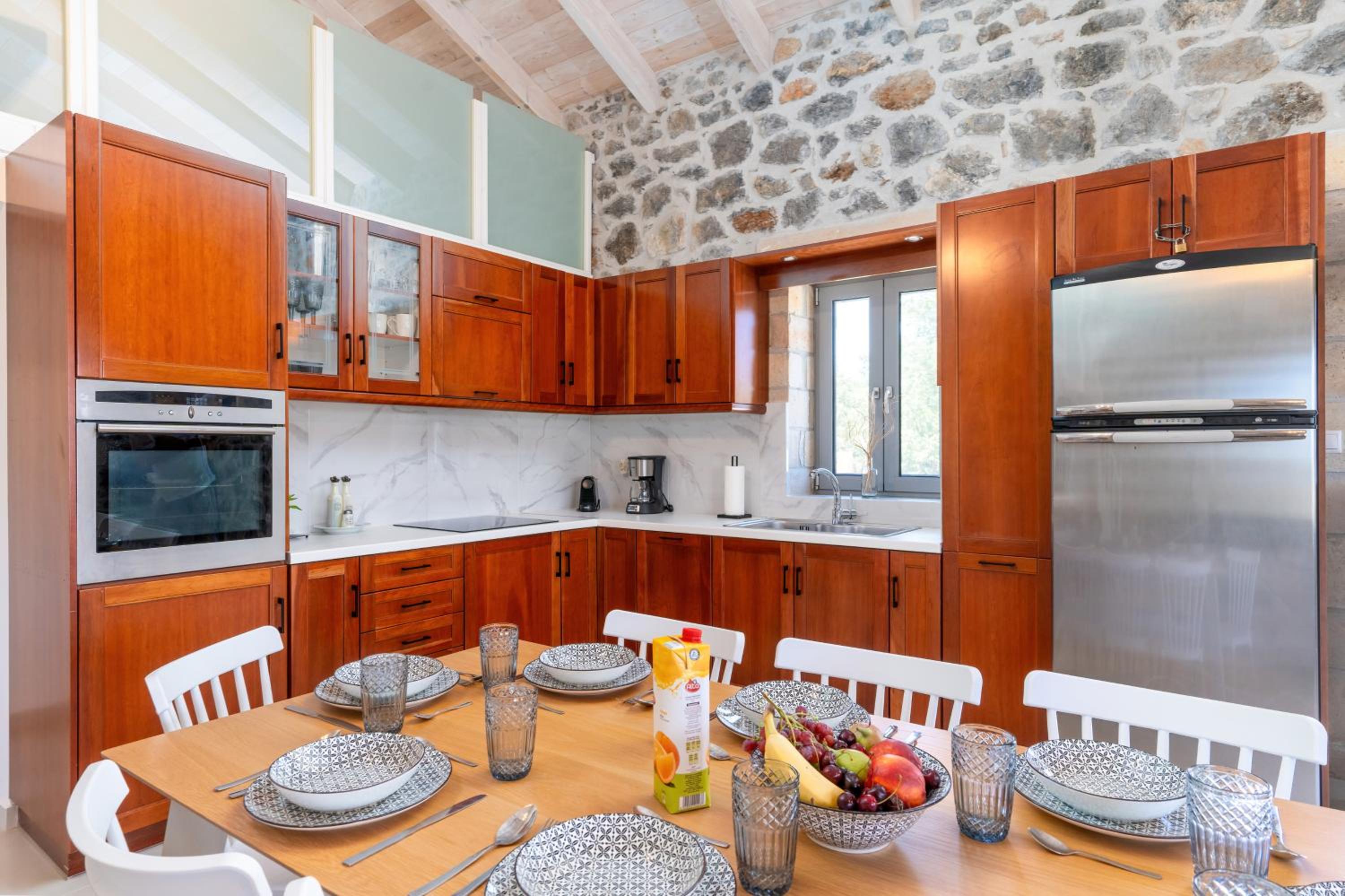 Three-Bedroom Villa photo 2