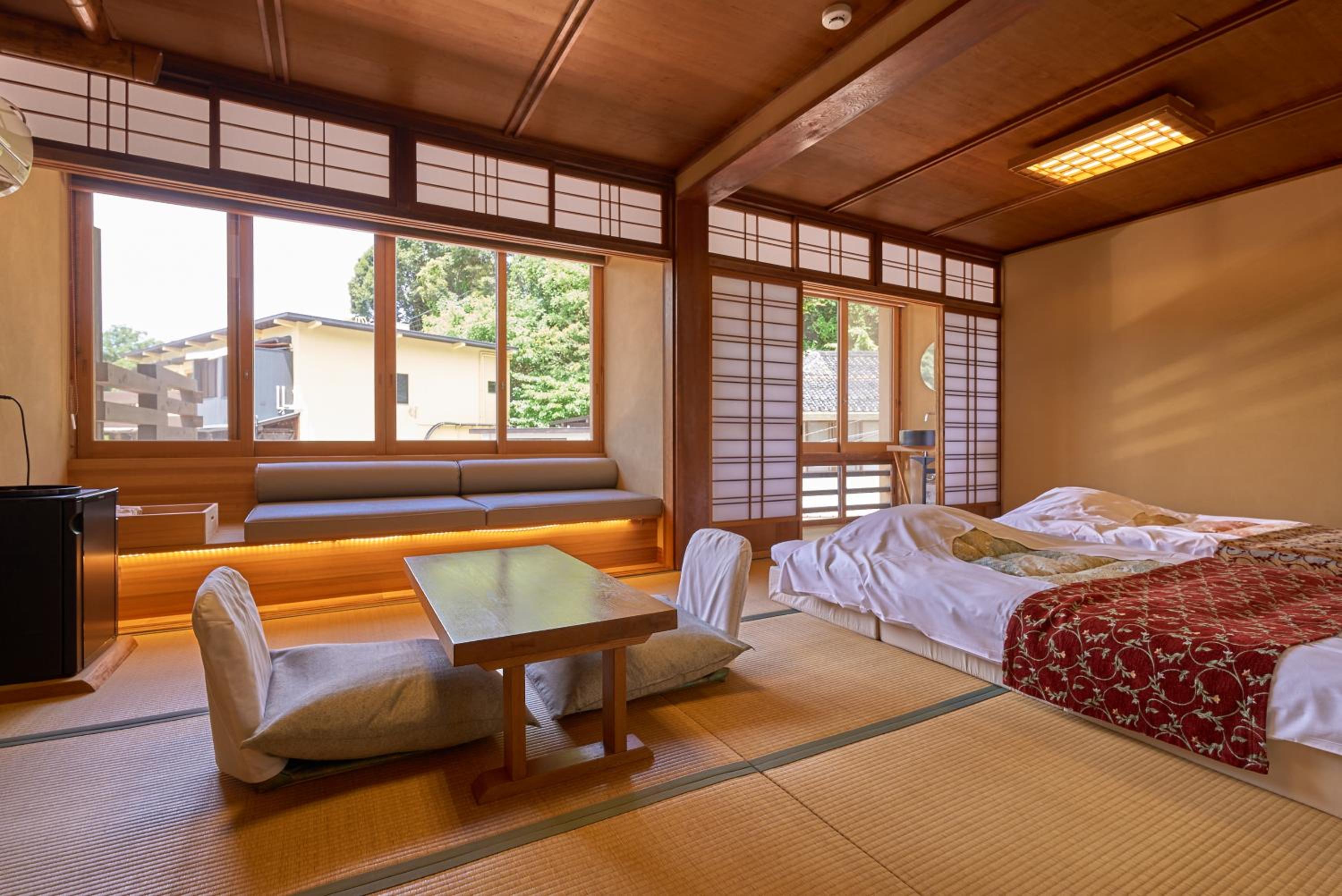 Japanese-Style Room