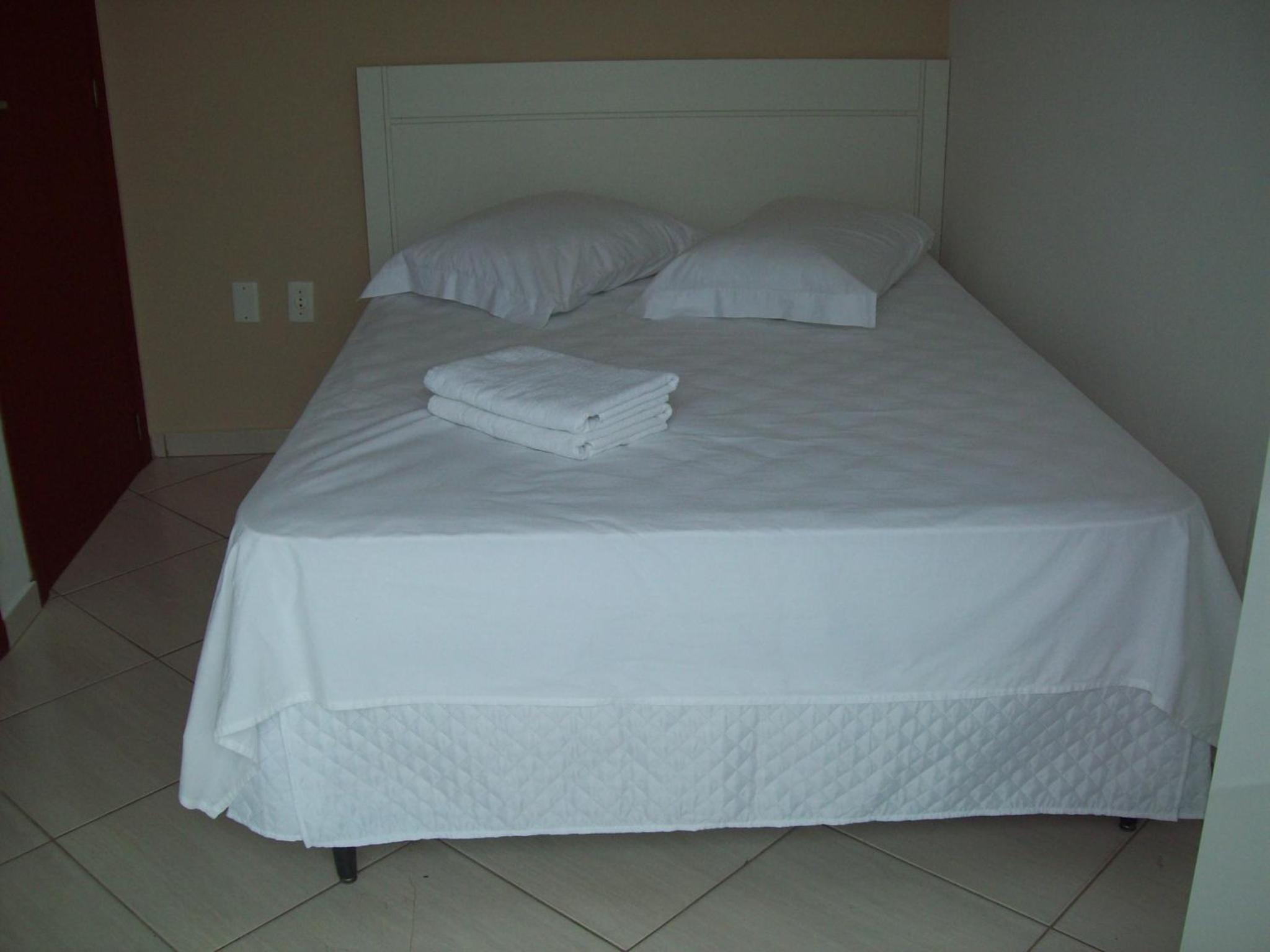 One-Bedroom Apartment with Balcony - 2 Adults