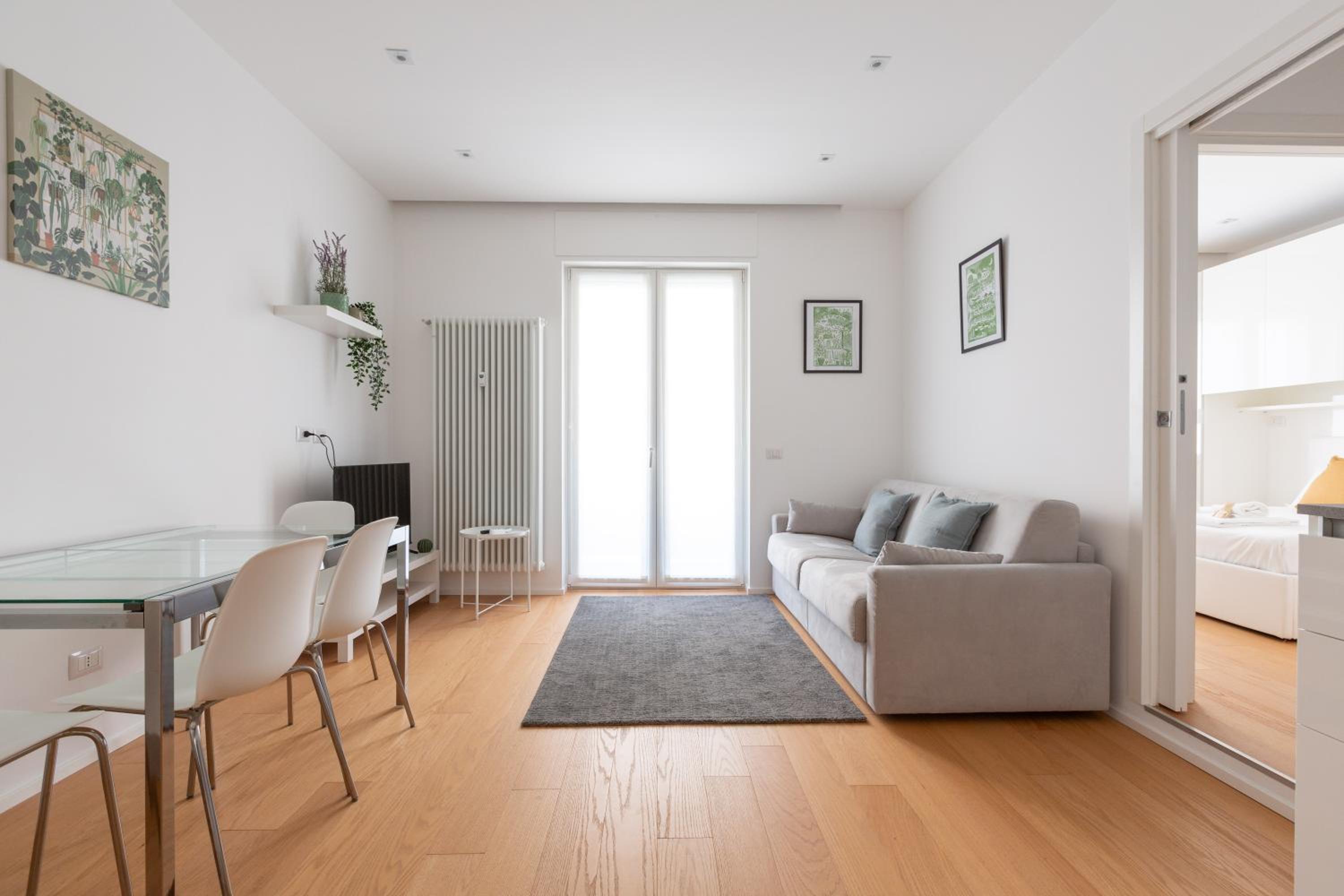 One-Bedroom Apartment