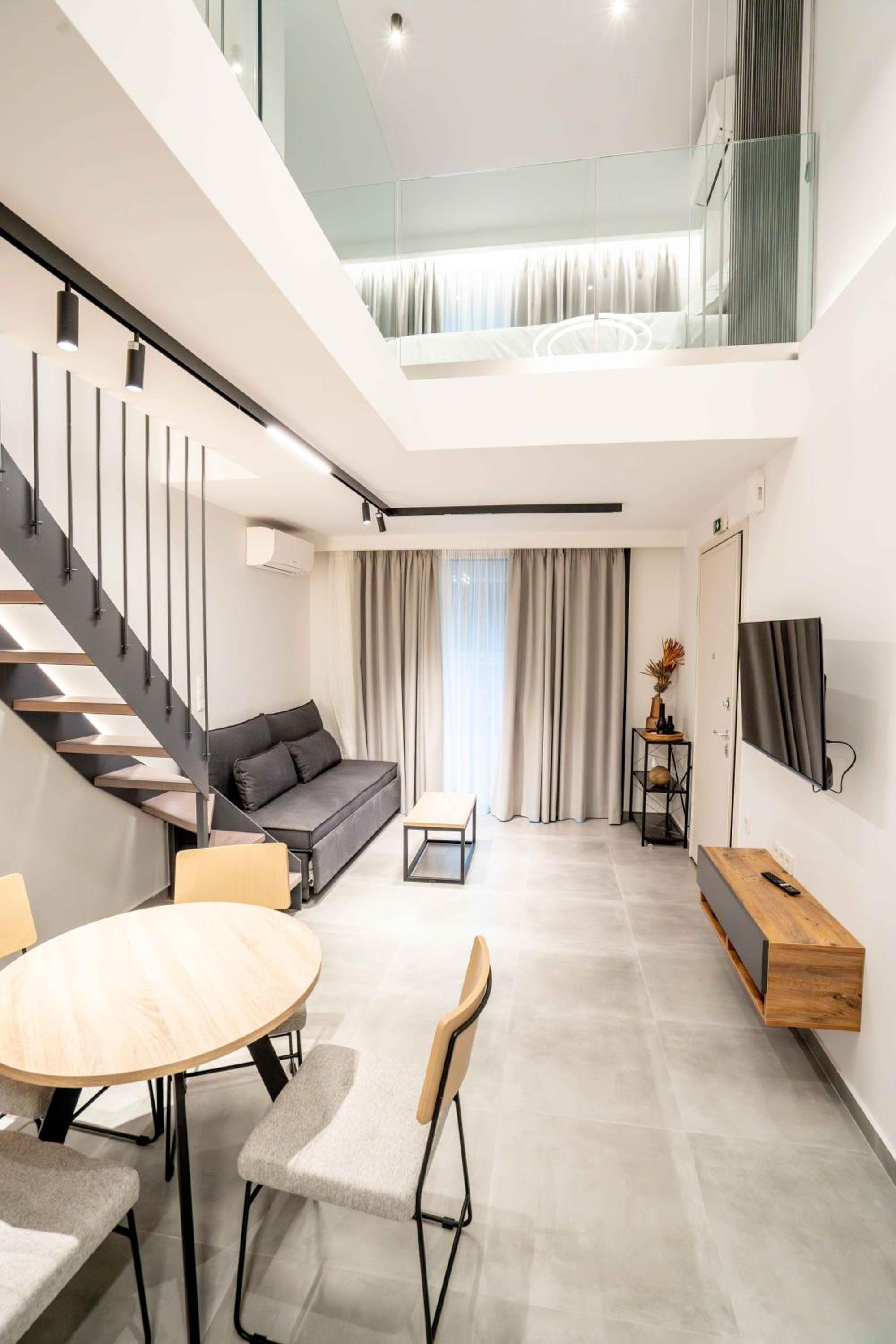 One-bedroom Loft Apartment 