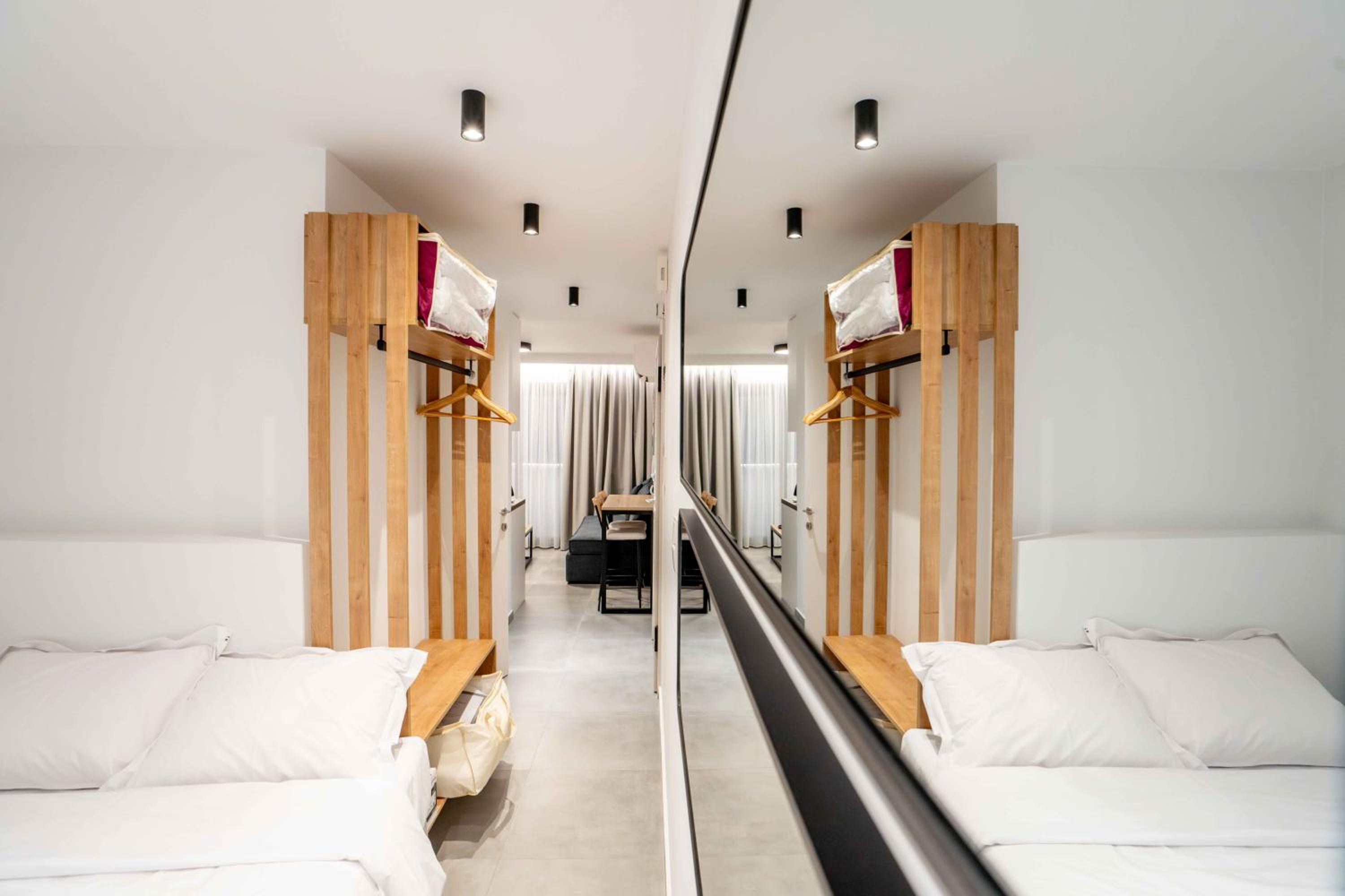 One-Bedroom Deluxe Apartment