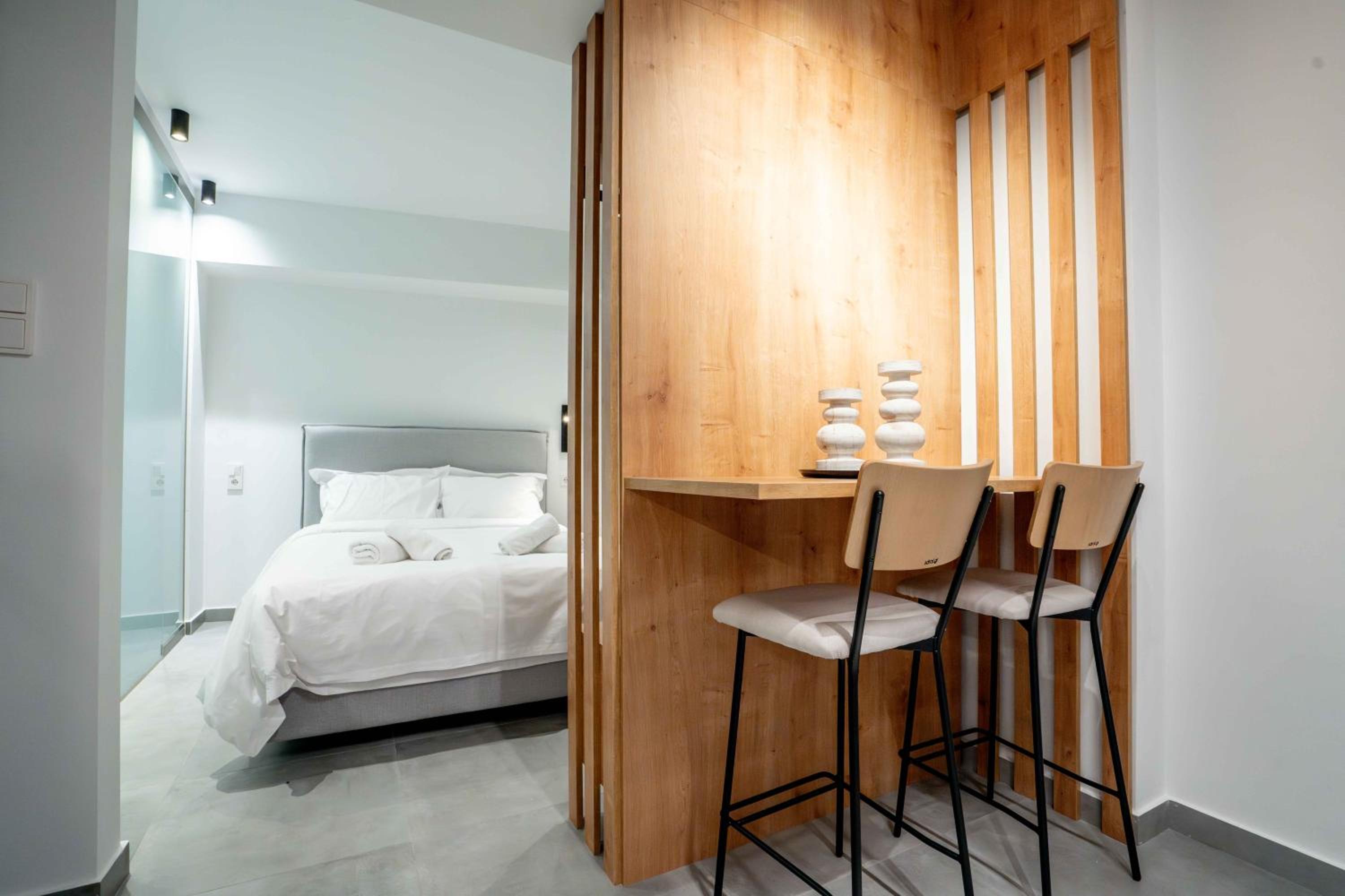 One-Bedroom Deluxe Apartment