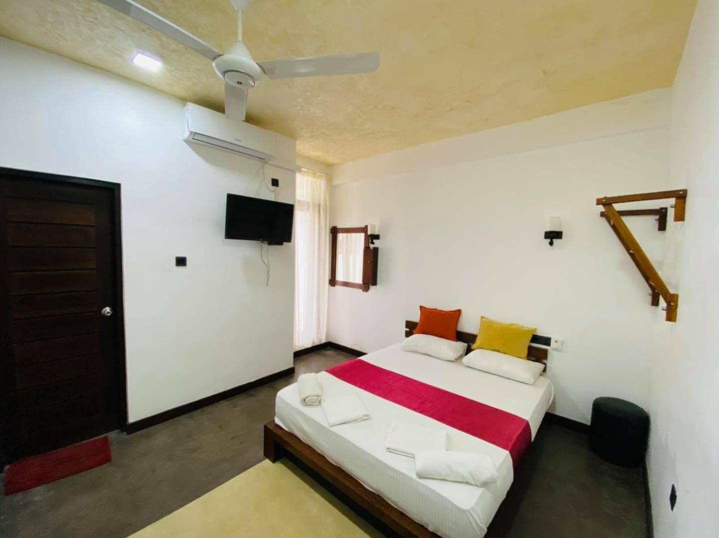 Single Room photo 3