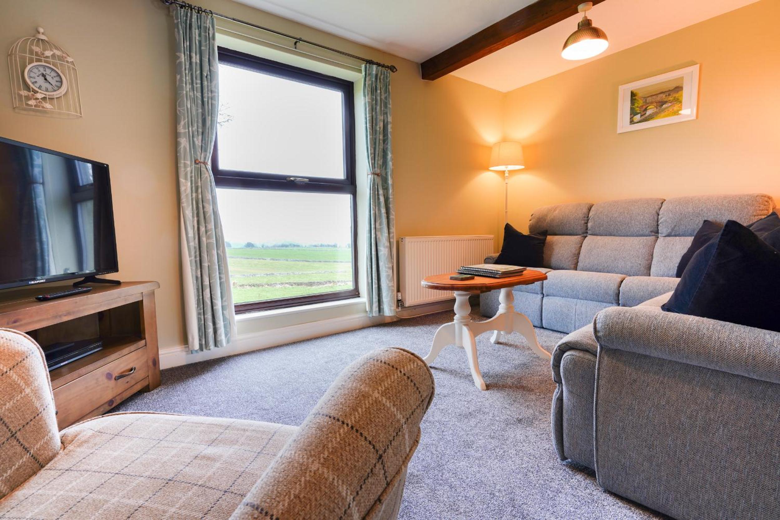 Three-Bedroom Cottage - Derwent photo 1