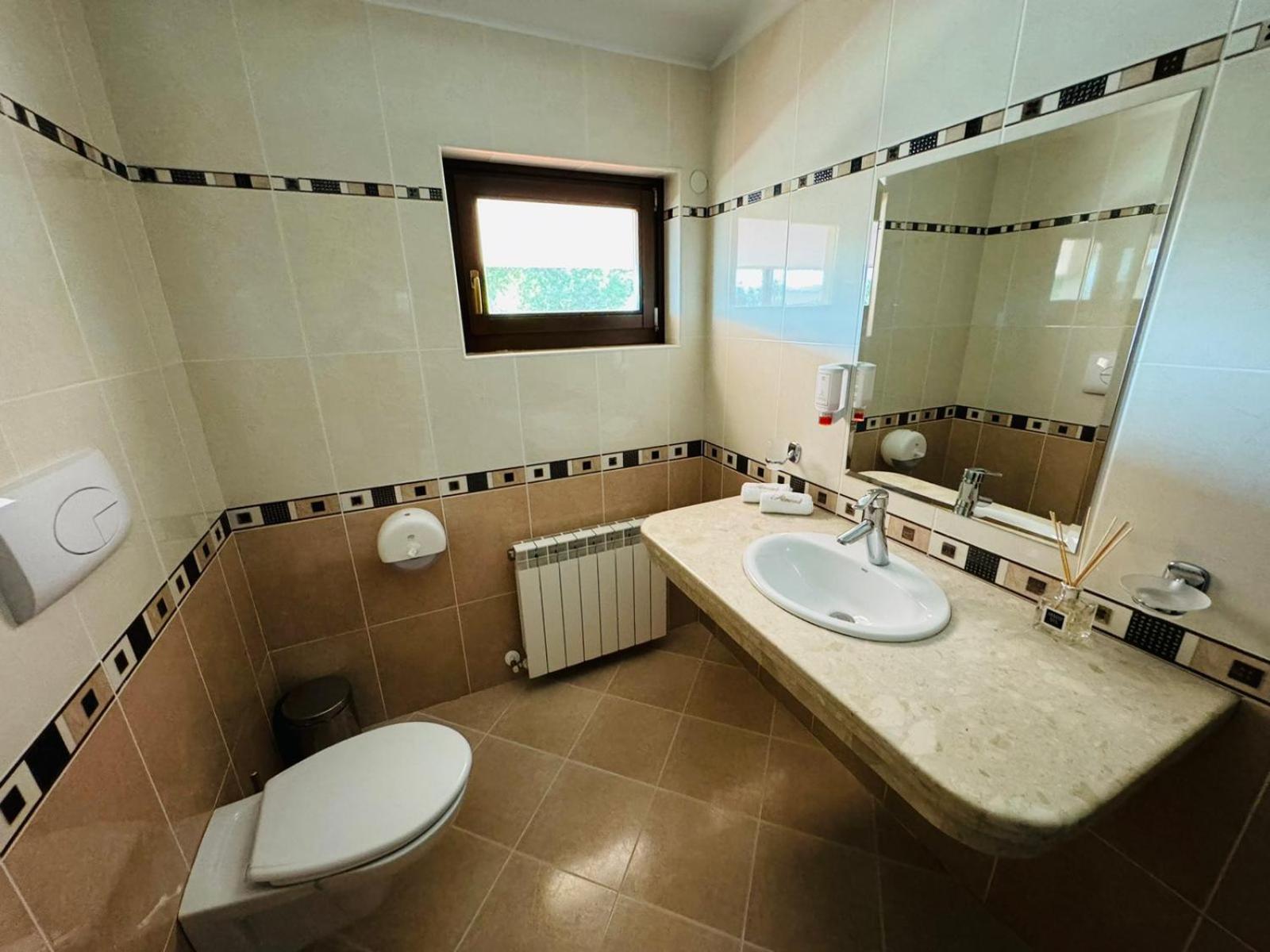 Two-Bedroom Apartment - Photo 9