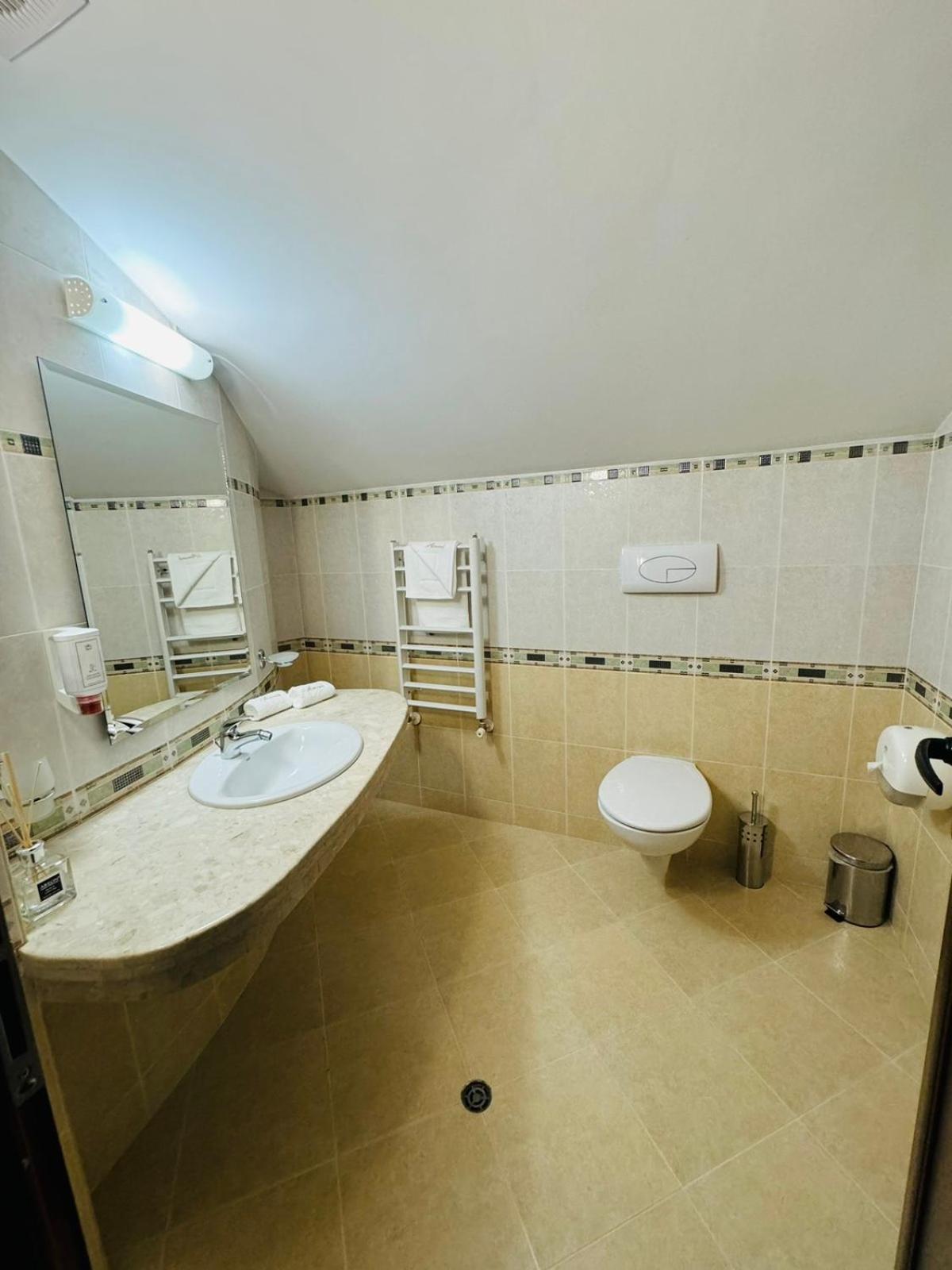 Two-Bedroom Apartment - Photo 14