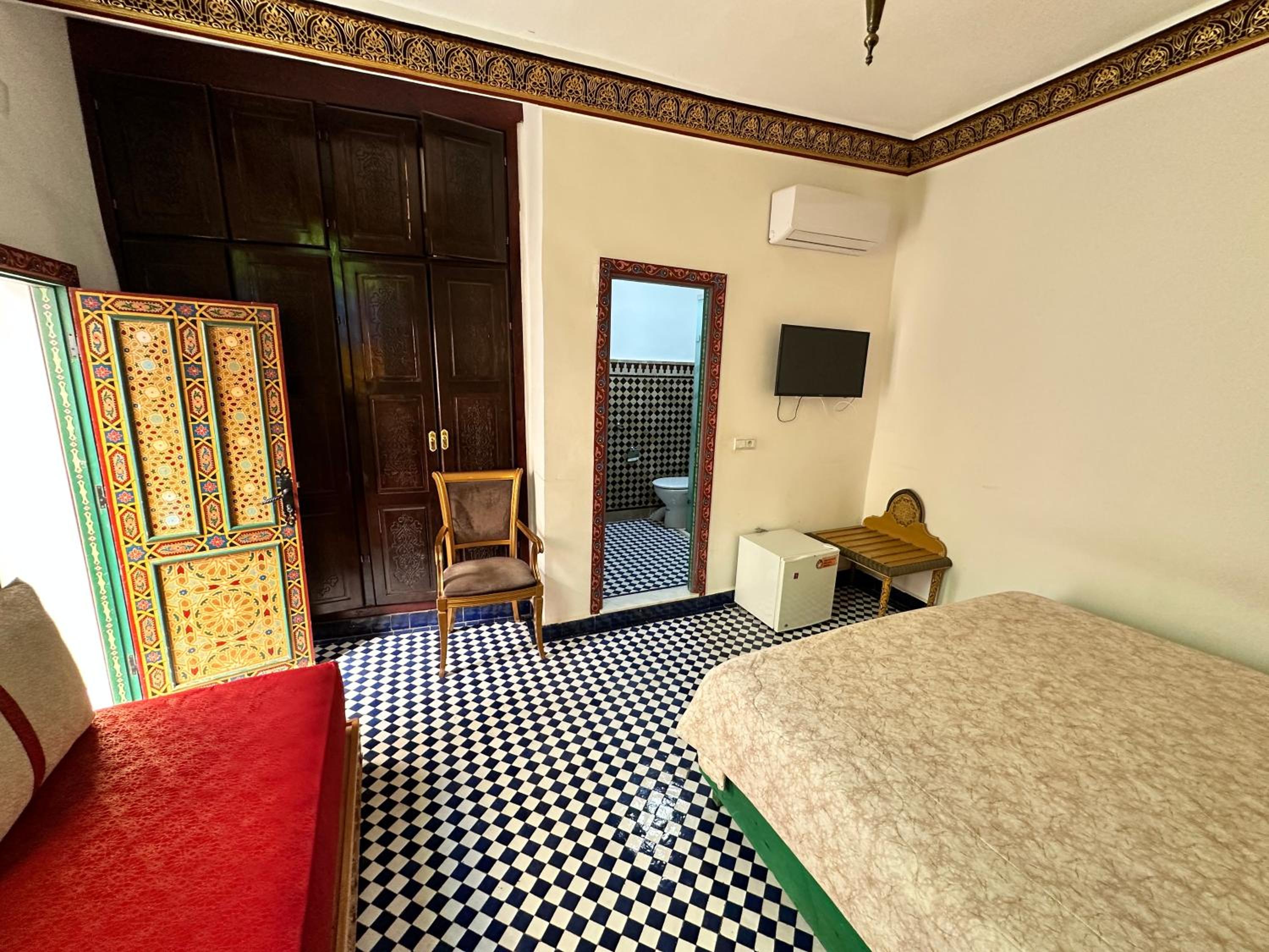 Deluxe Junior Suite - Photo 5