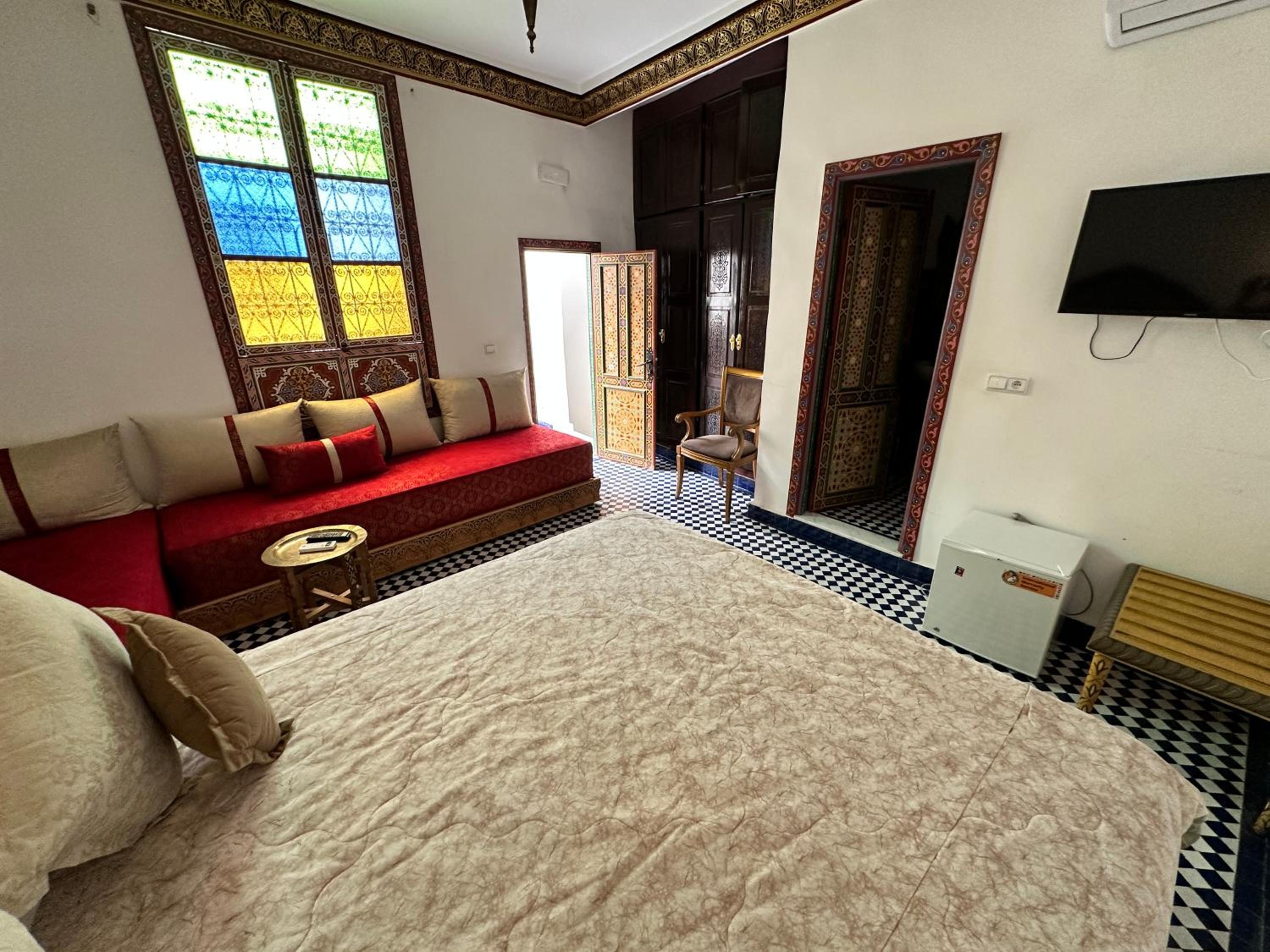 Deluxe Junior Suite - Photo 6