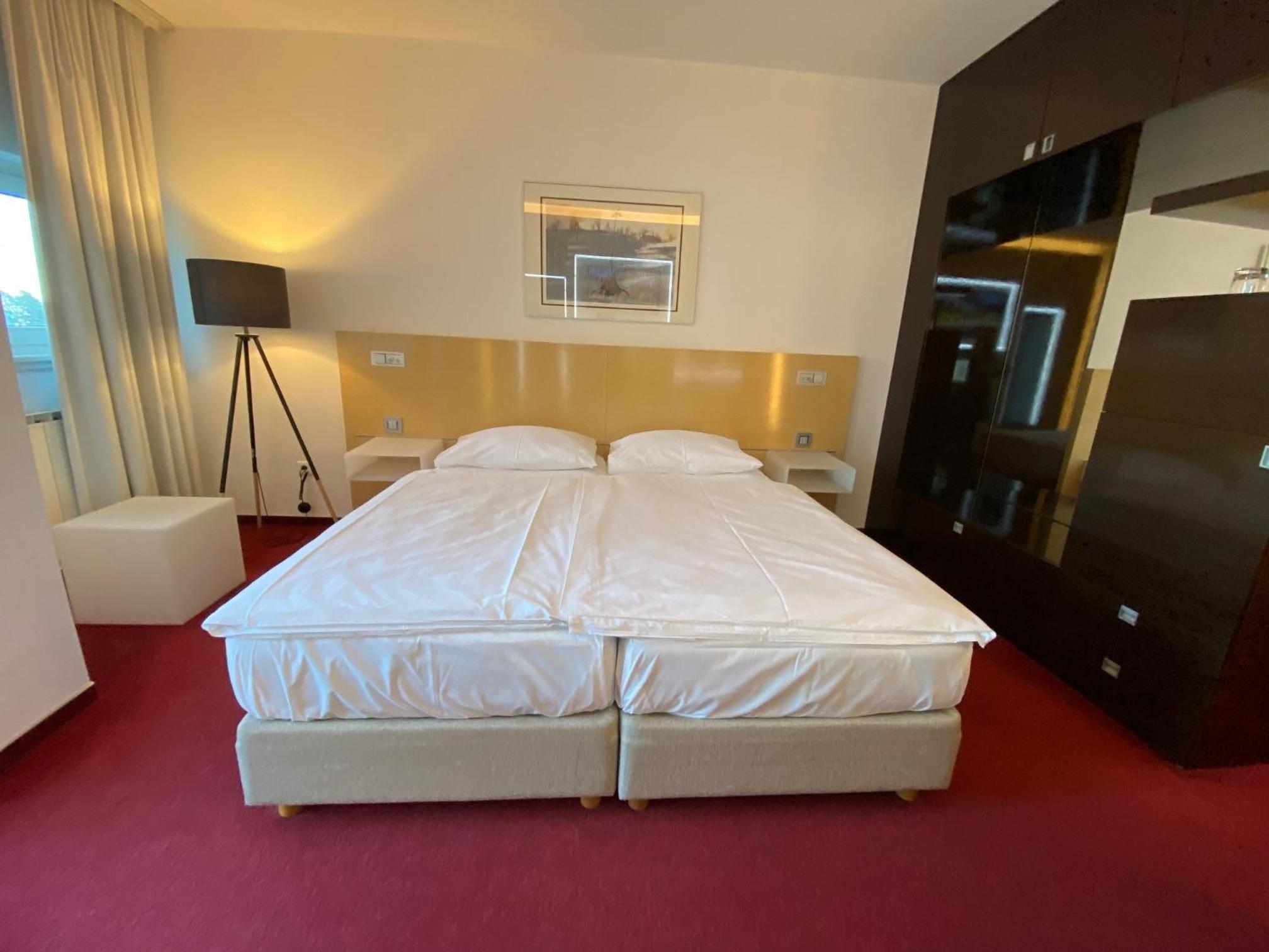 Double Room - Photo 4