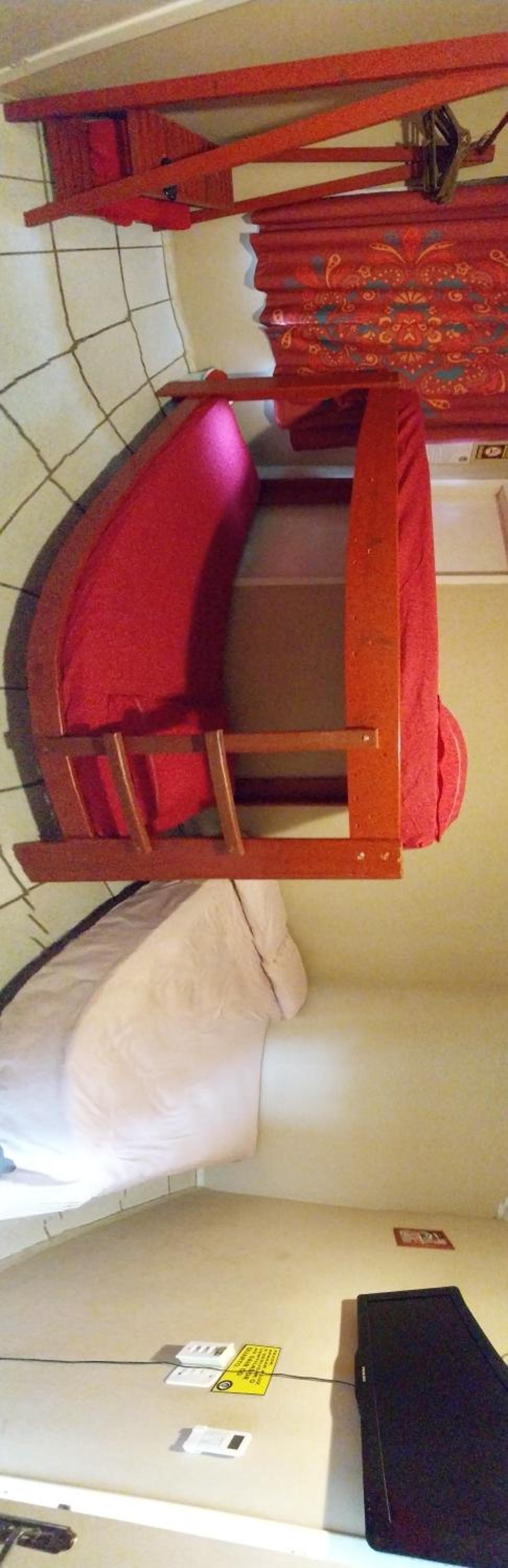 Quadruple Room with Shared Bathroom photo 1