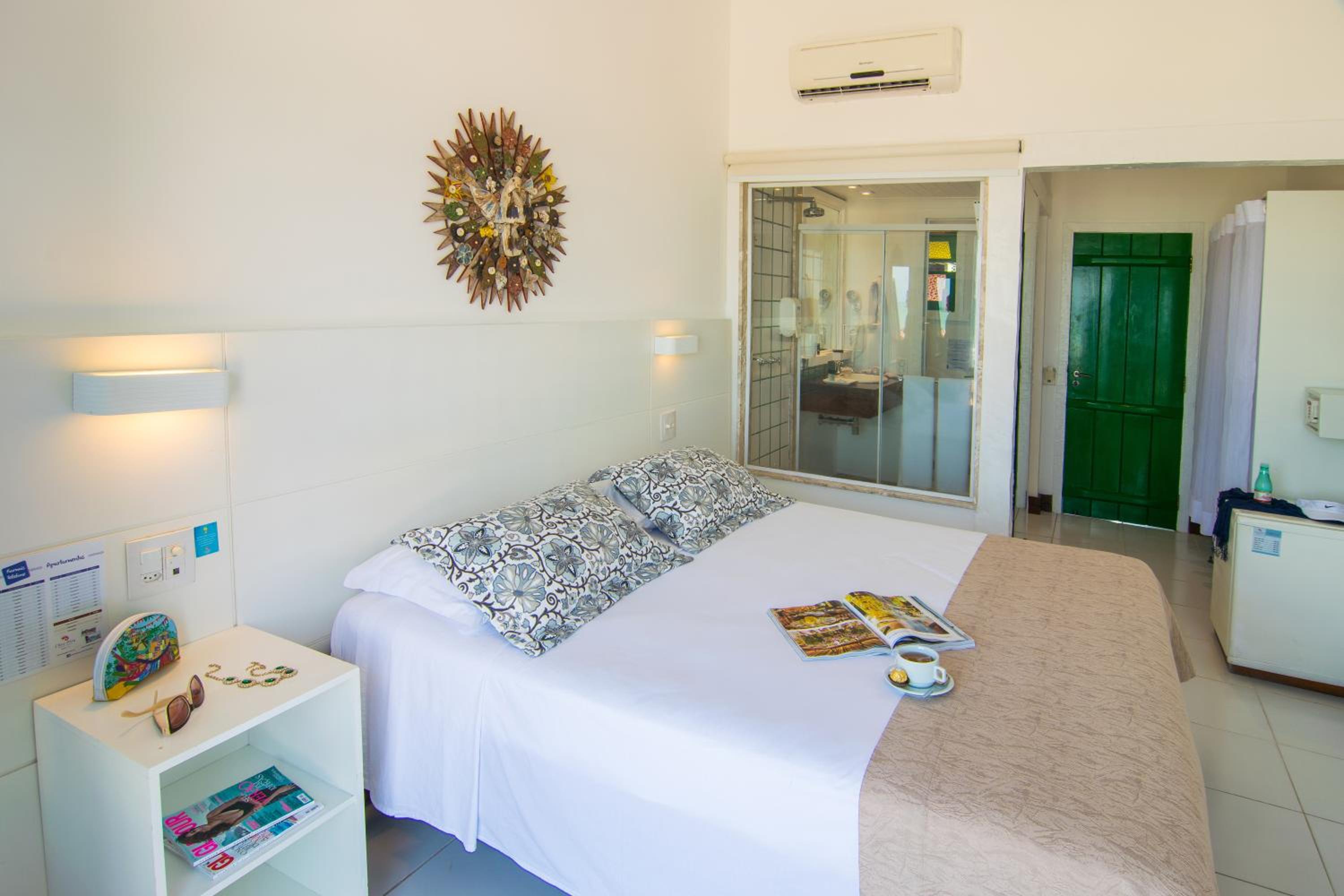 Deluxe Double Room with Balcony and Sea View photo 3