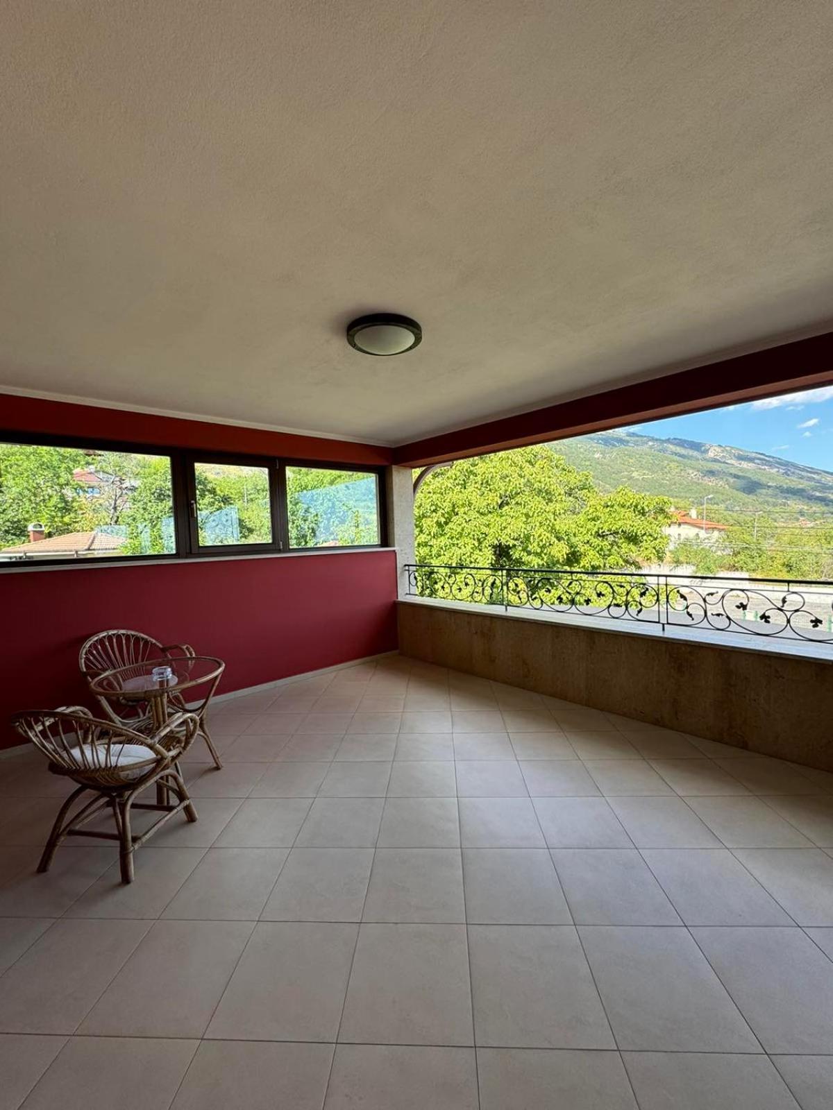 Queen Room with Balcony - Photo 2