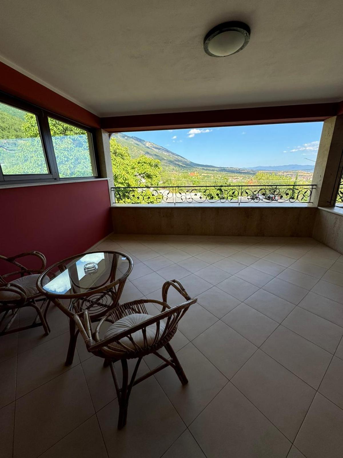 Queen Room with Balcony - Photo 7